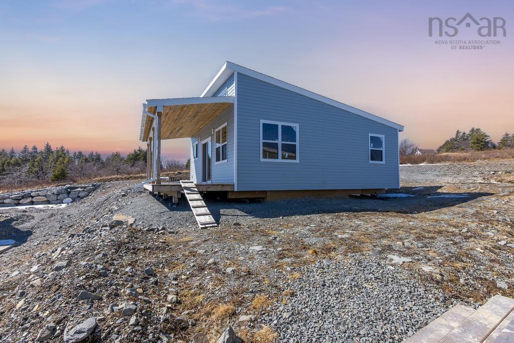 $699,900.00: 19194 Highway 7, Spry Harbour