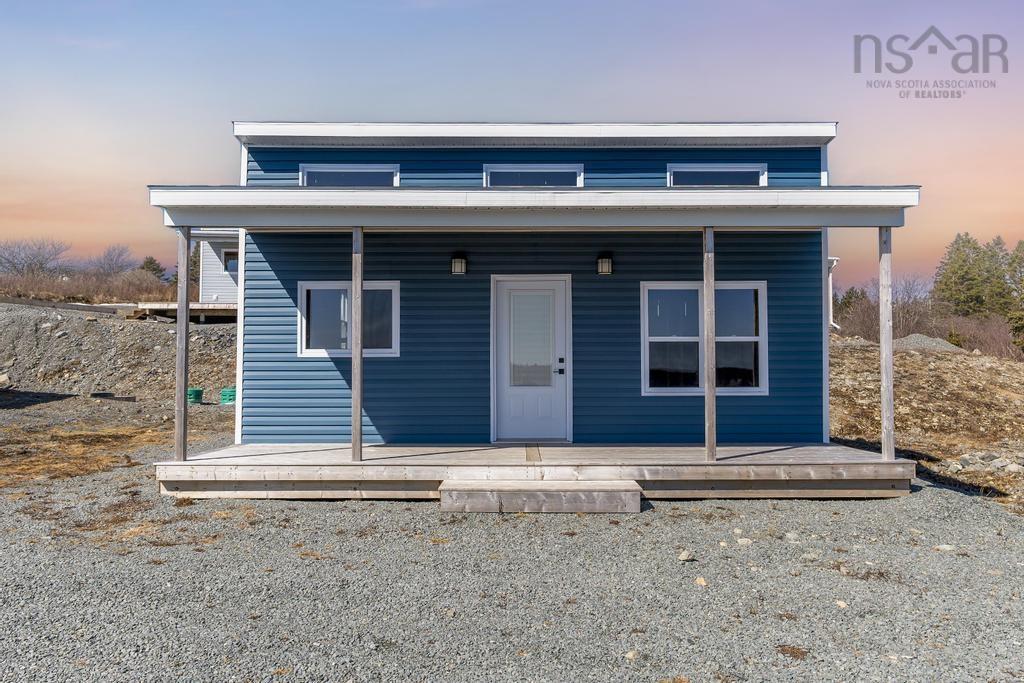 $699,900.00: 19194 Highway 7, Spry Harbour