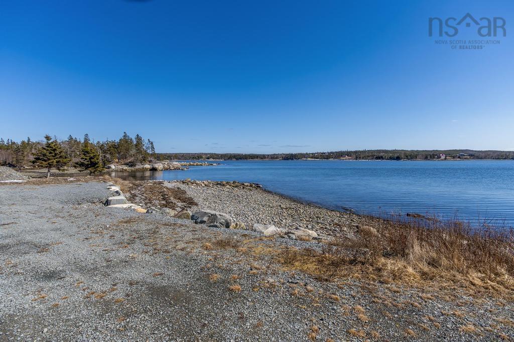 $699,900.00: 19194 Highway 7, Spry Harbour