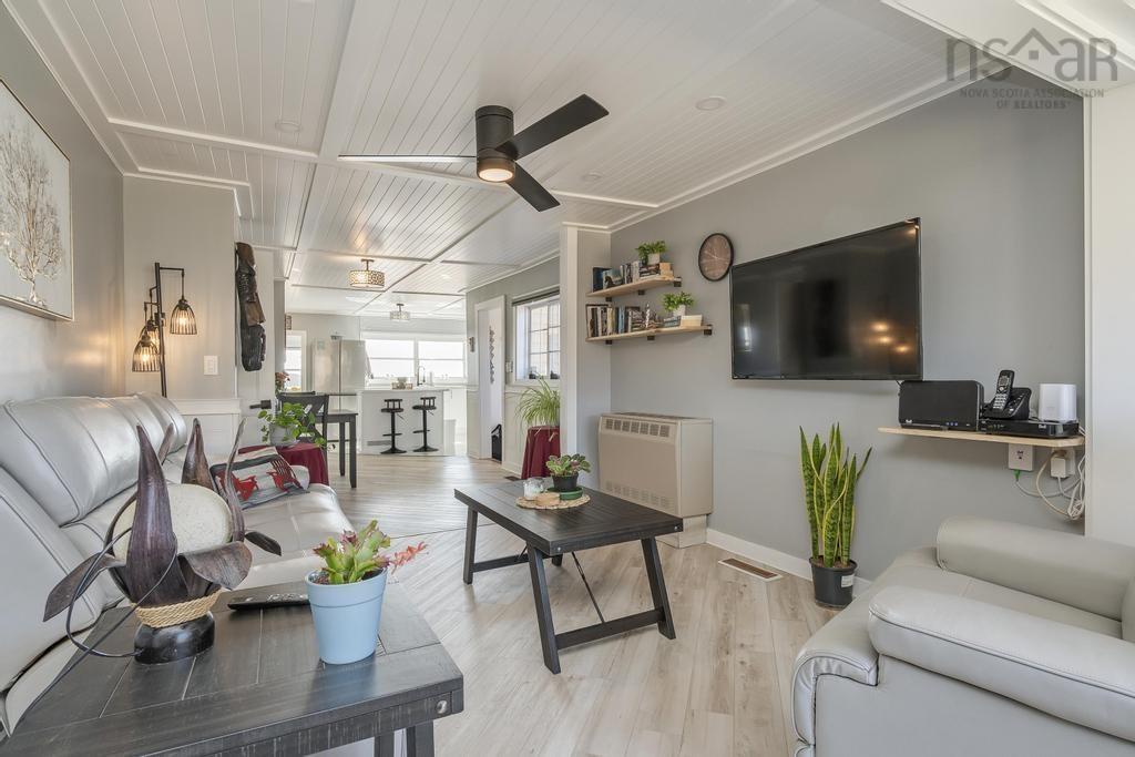 $699,900.00: 19194 Highway 7, Spry Harbour