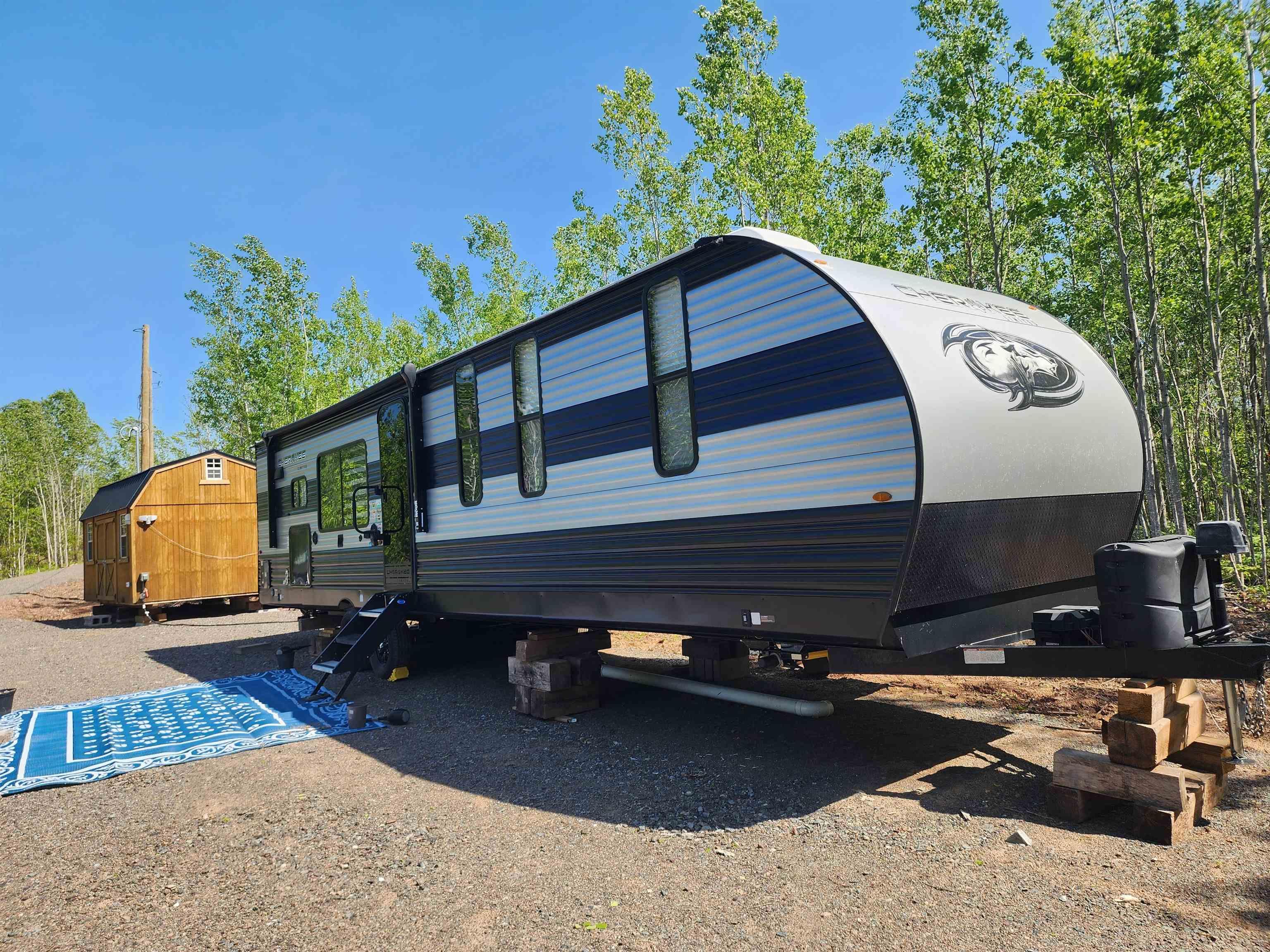 $139,900.00: 6617 Highway 321, Roslin