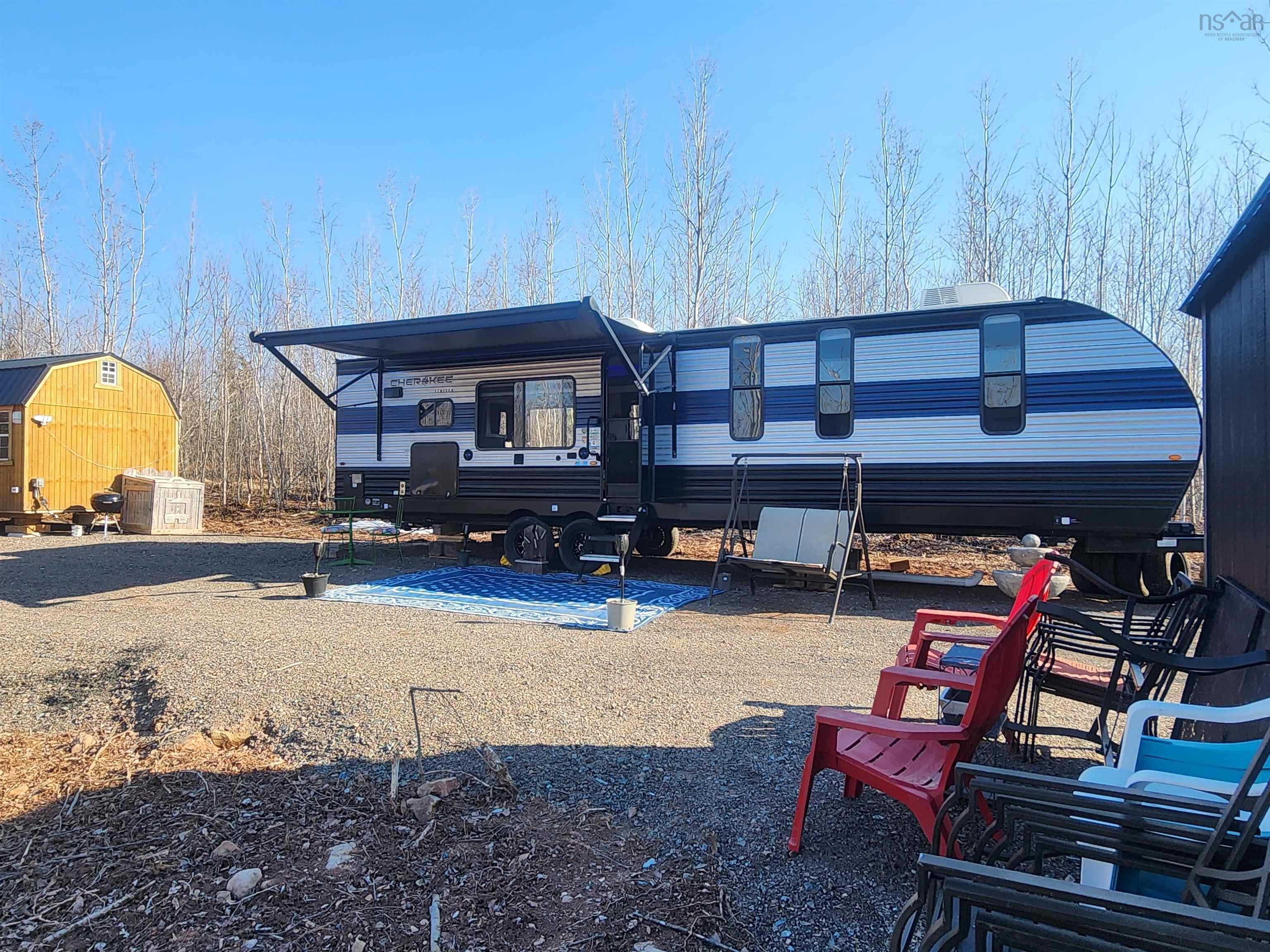 $139,900.00: 6617 Highway 321, Roslin