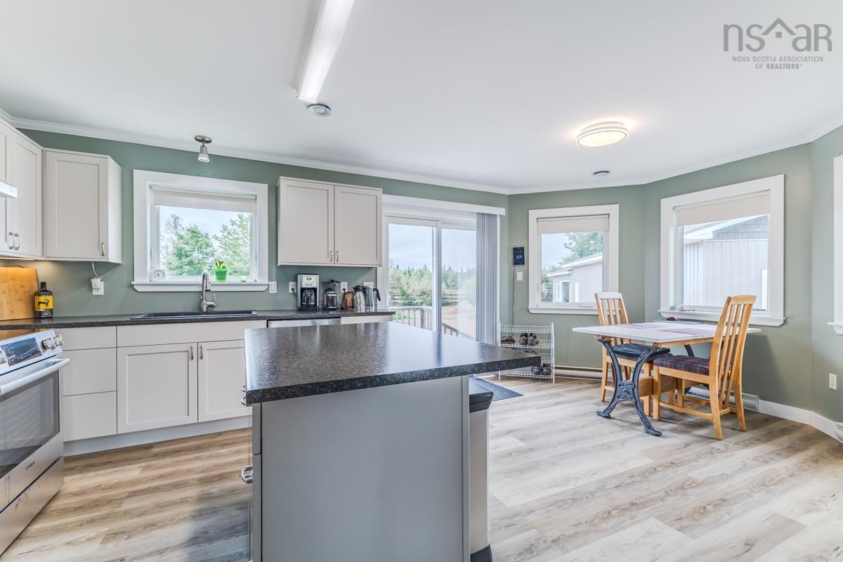 $499,900.00: 7048 HIGHWAY 2, Portapique