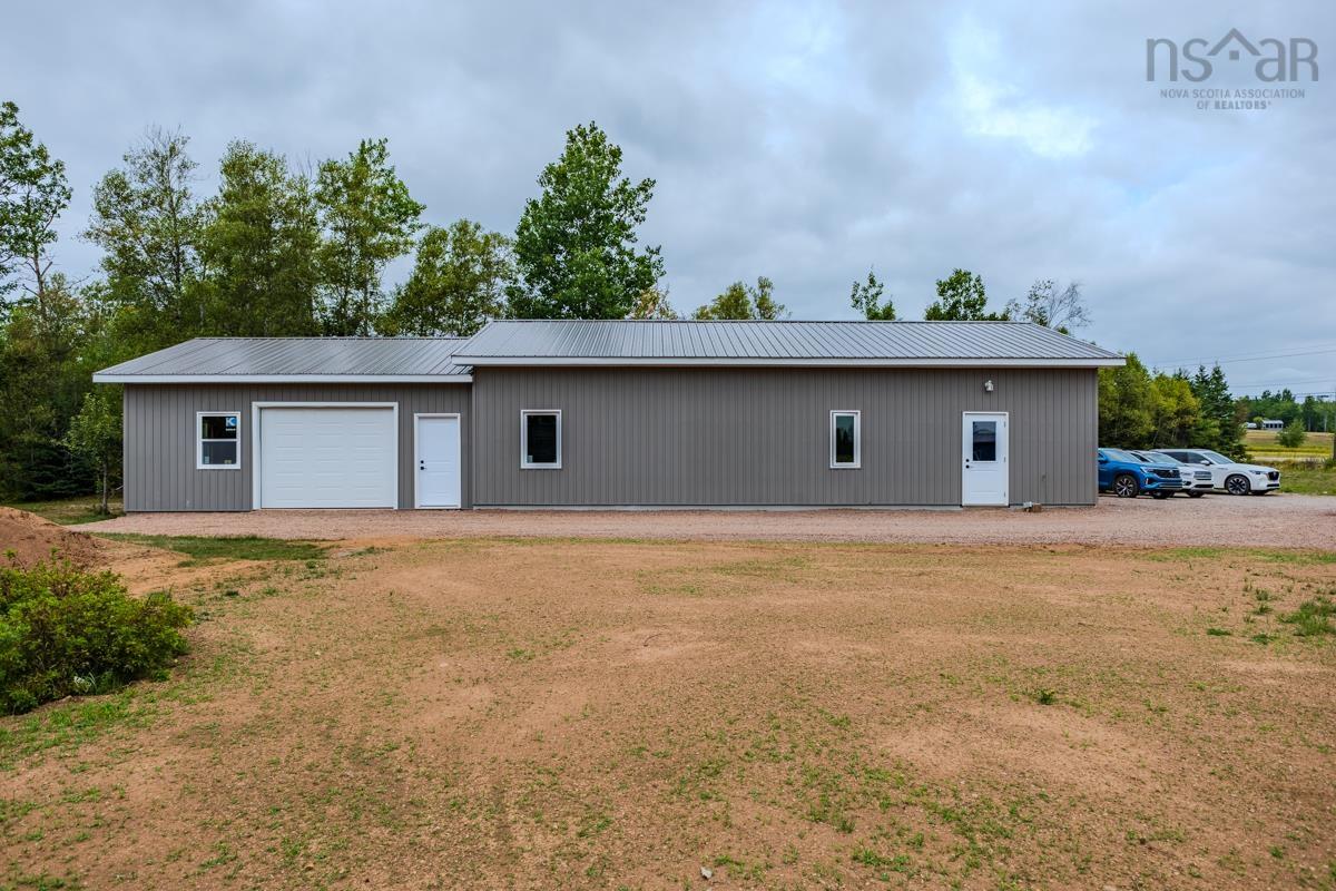 $499,900.00: 7048 HIGHWAY 2, Portapique