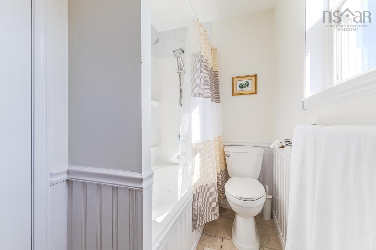 $339,900.00: 324 VALLEY Road, Westchester Station
