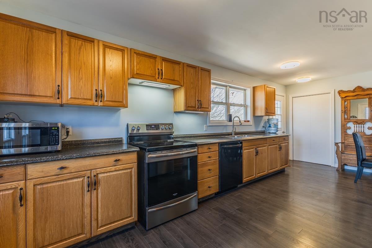 $339,900.00: 324 VALLEY Road, Westchester Station