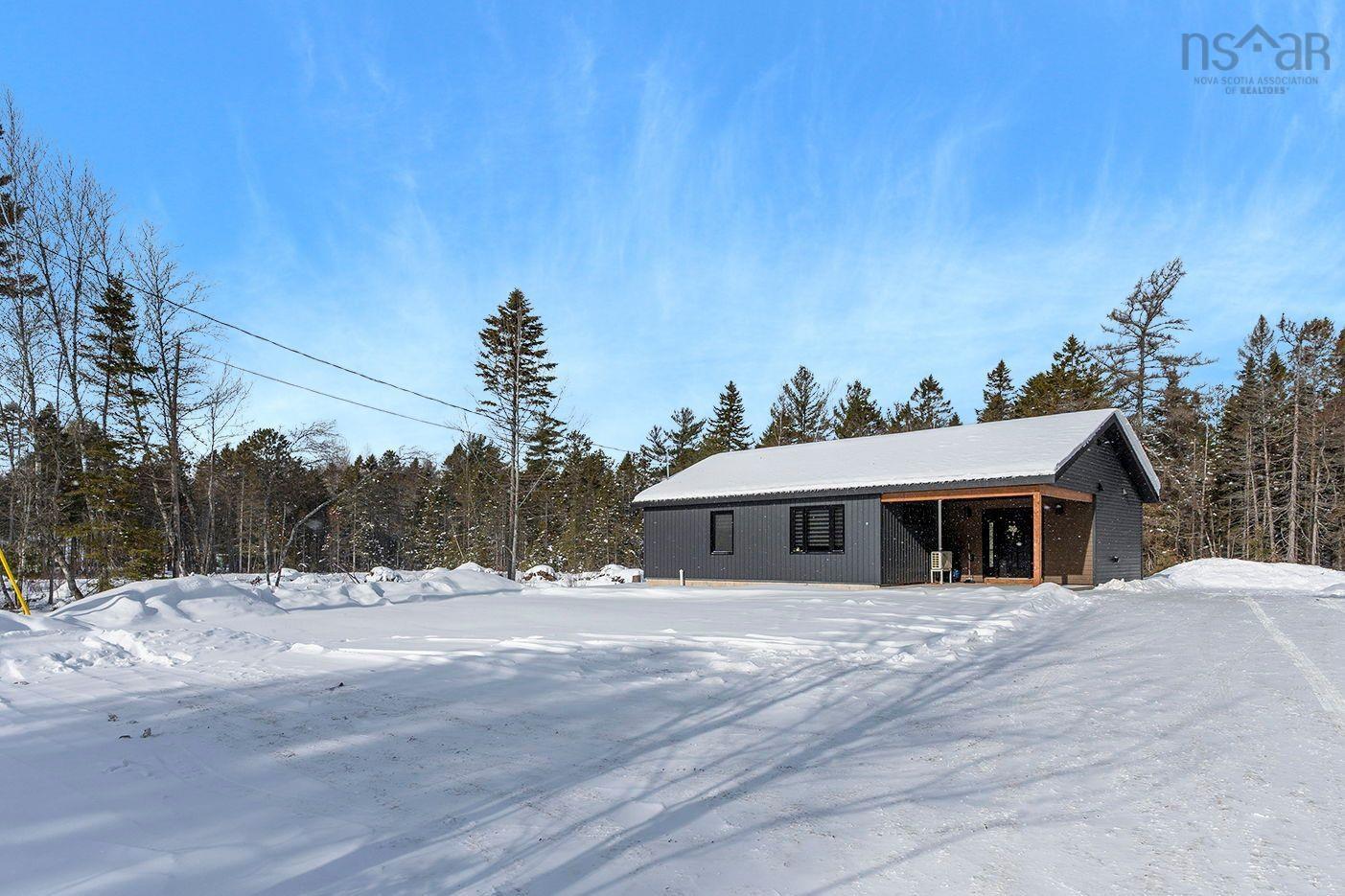 $425,000.00: 1191 Highway 201, Greenwood