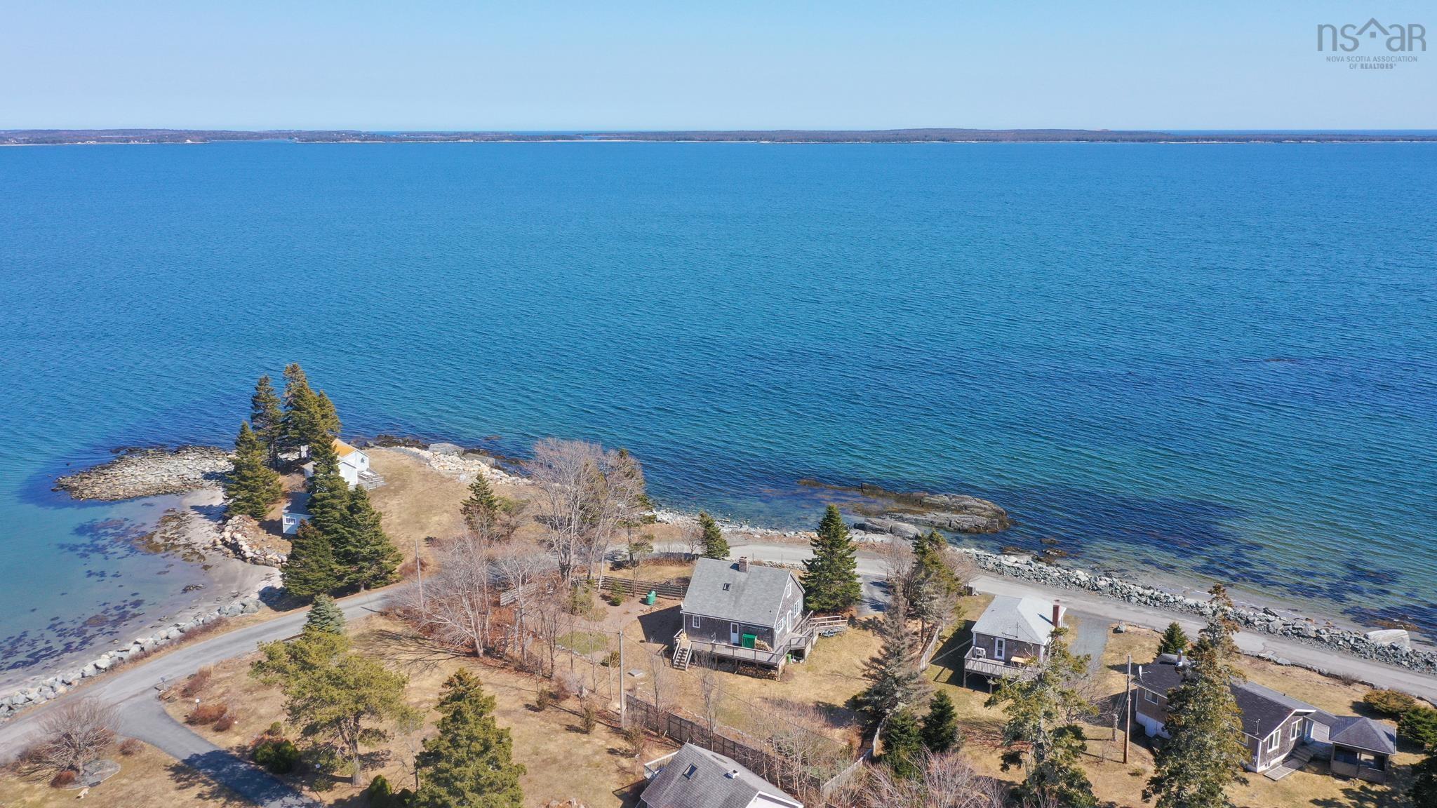 $599,900.00: 430 Green Bay Road, Green Bay