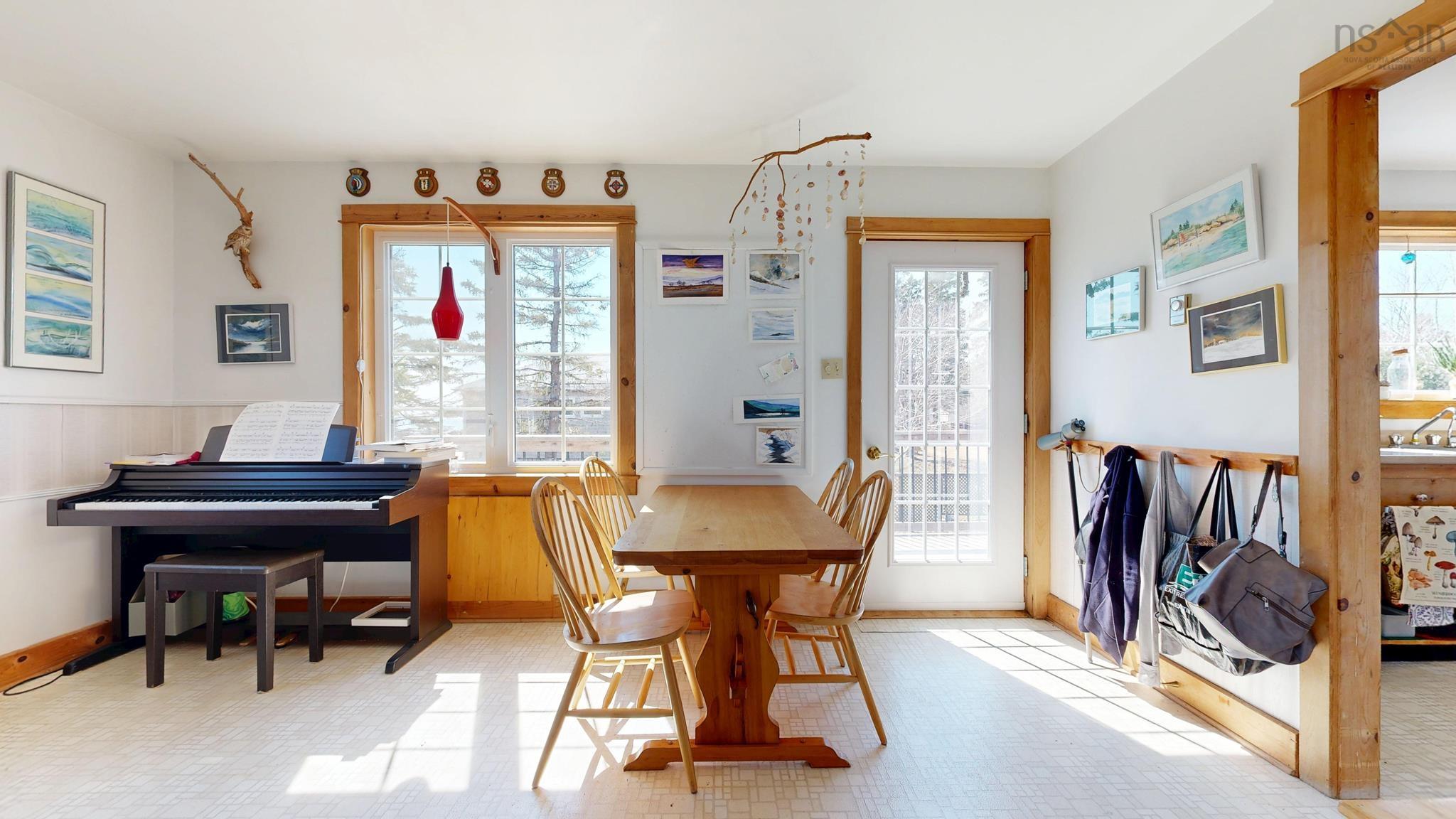$599,900.00: 430 Green Bay Road, Green Bay