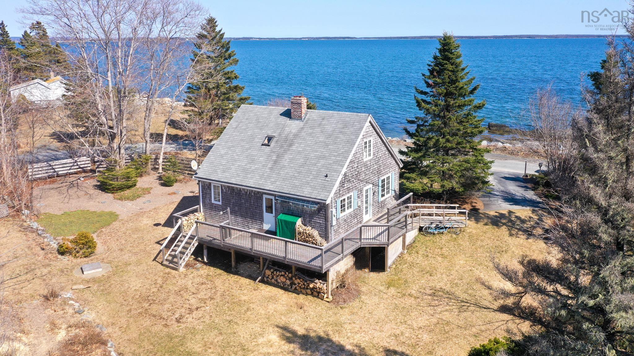 $599,900.00: 430 Green Bay Road, Green Bay