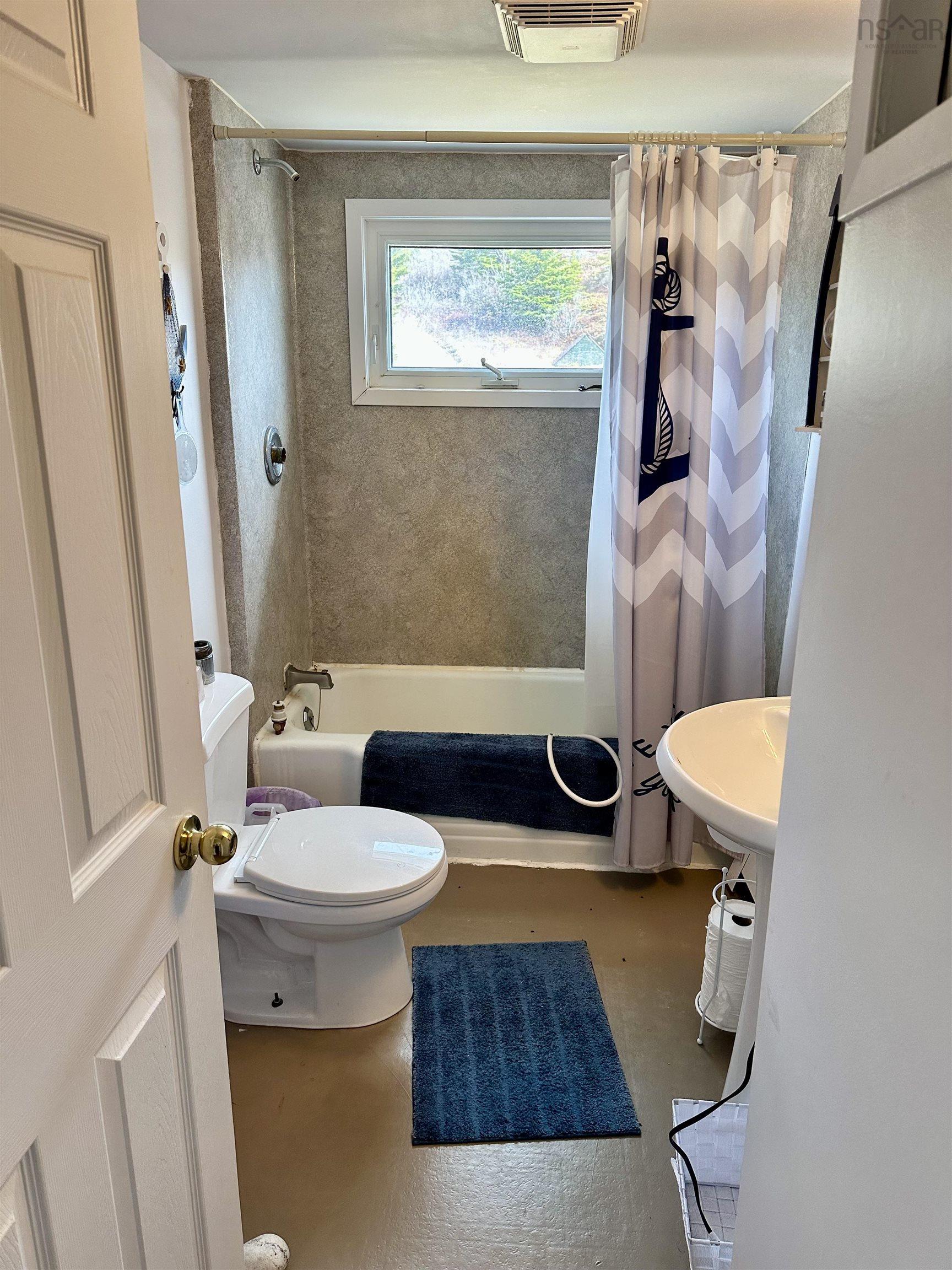 $249,999.00: 3712 Highway 206, Haut De La Baie