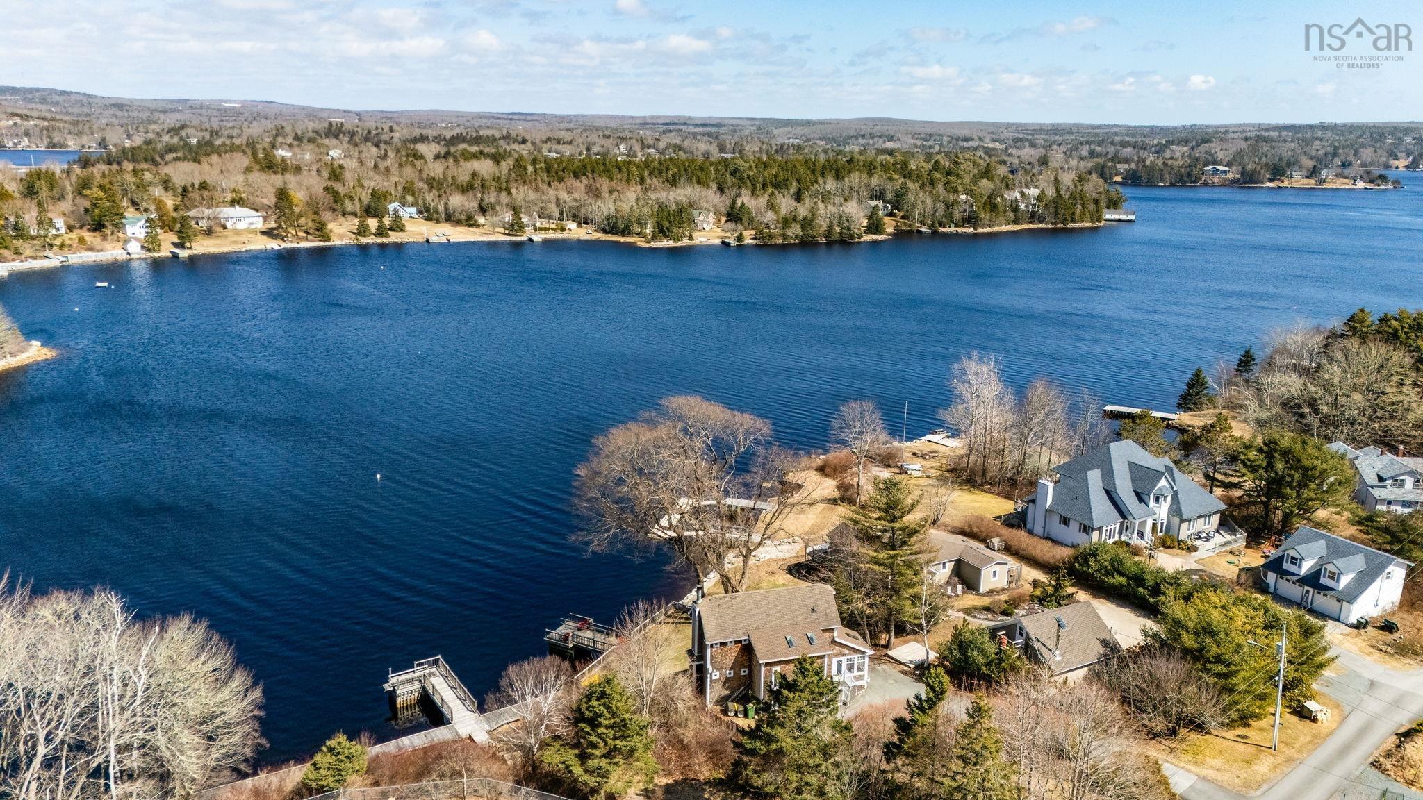 10 Schooner Cove Road, Head of St. Margarets Bay, NS (MLS 202607137)