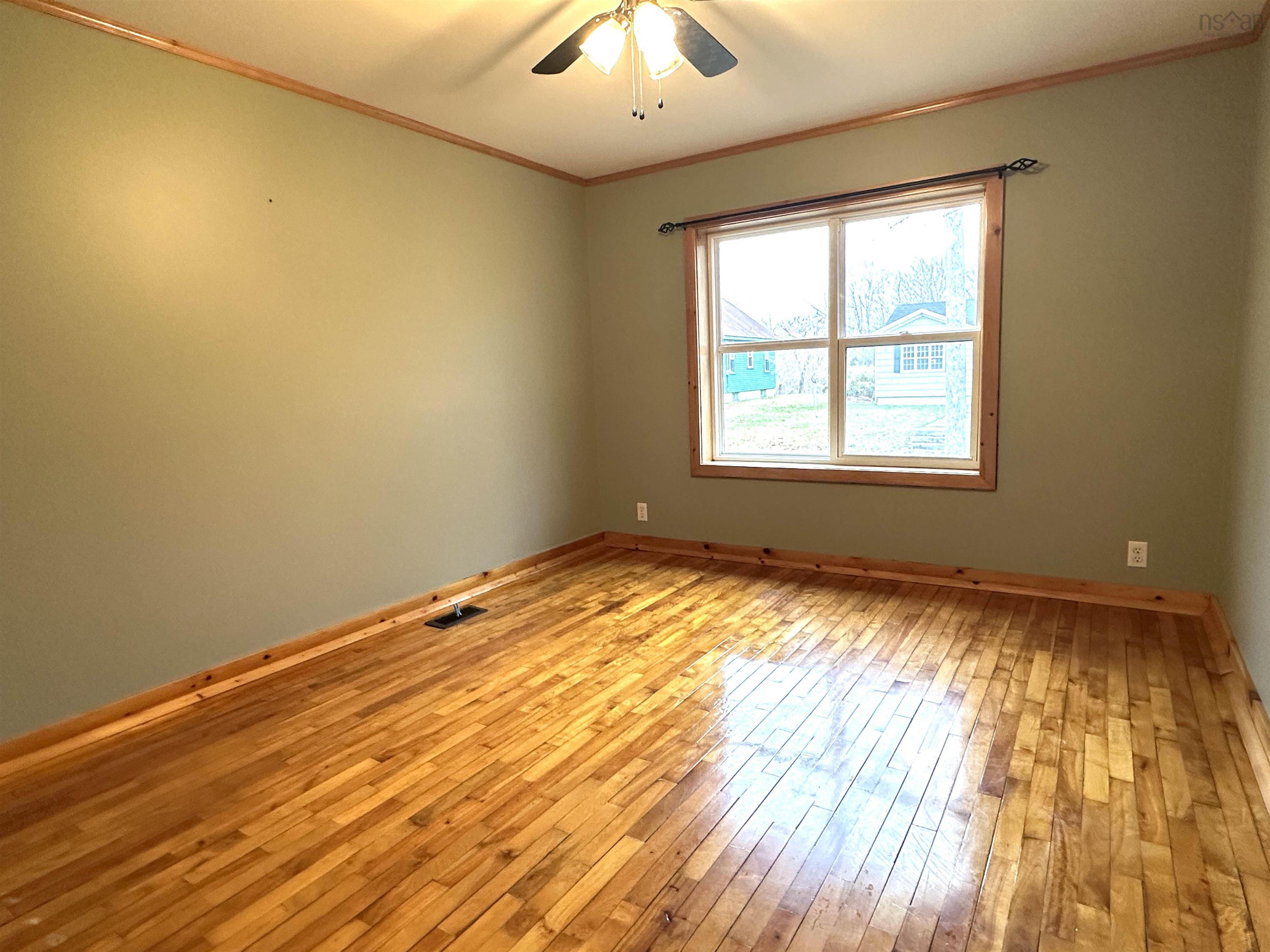 $219,900.00: 61 HILLSIDE Road, Brooklyn