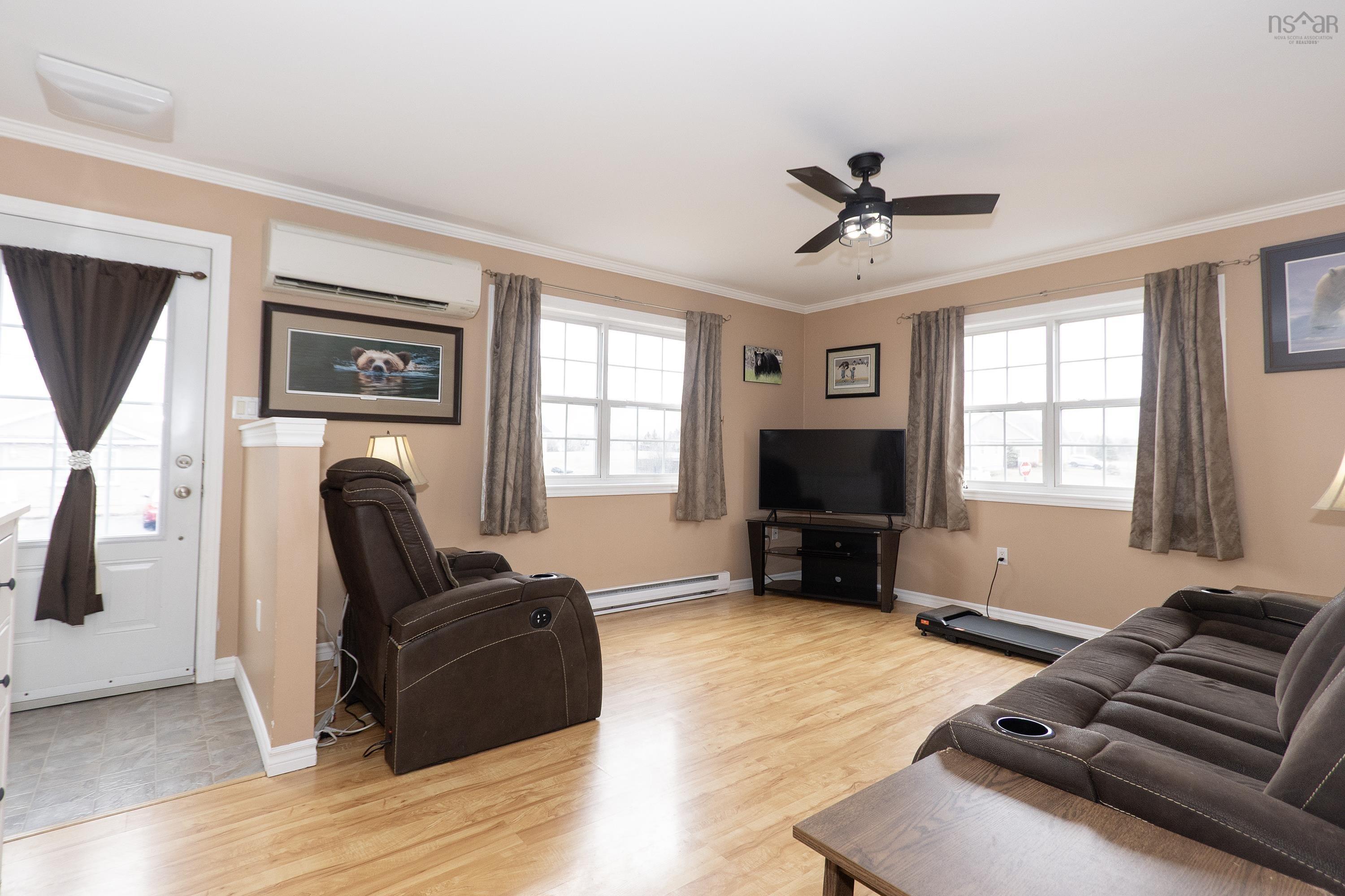 $339,900.00: 1 Casper Court, Amherst