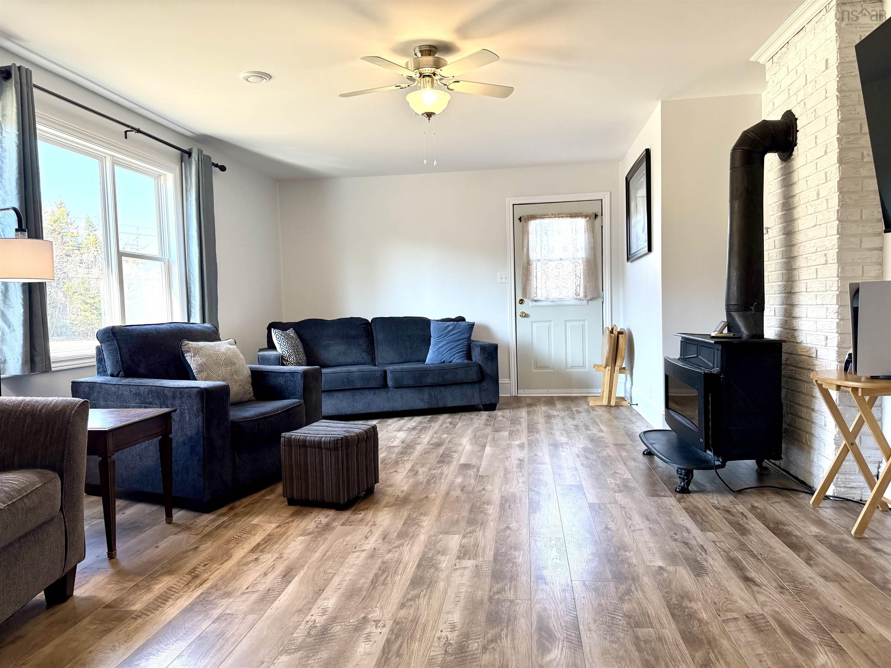 $524,900.00: 636 Macdonald Road, Brookdale