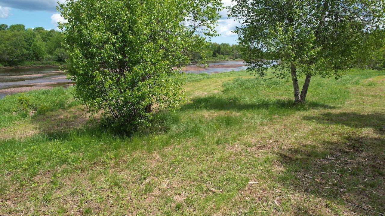 $239,000.00: 6327 Hwy 321 Highway, Roslin