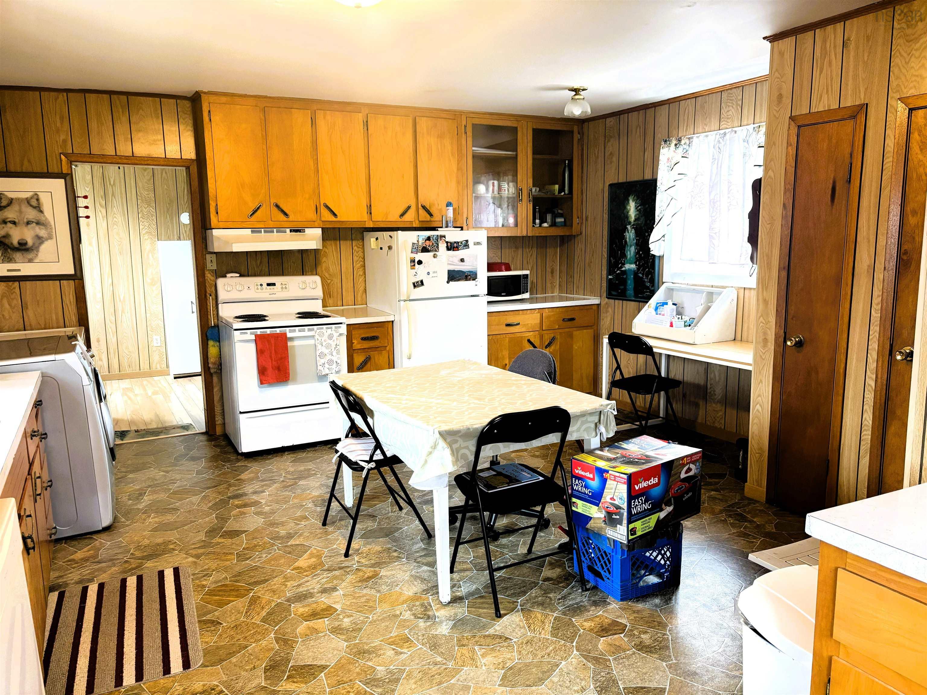 $182,500.00: 49 Chapel Street, Parrsboro