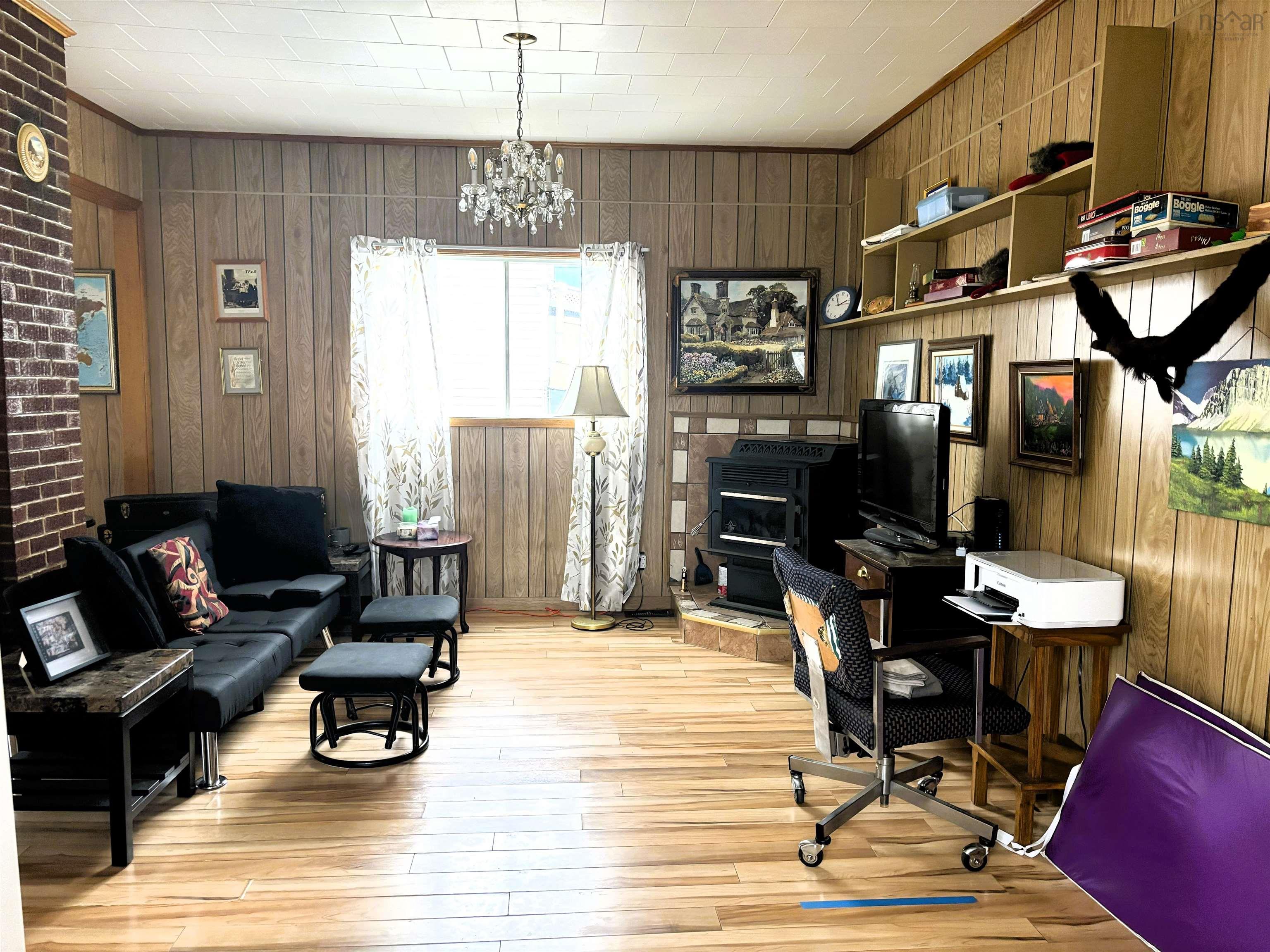 $182,500.00: 49 Chapel Street, Parrsboro