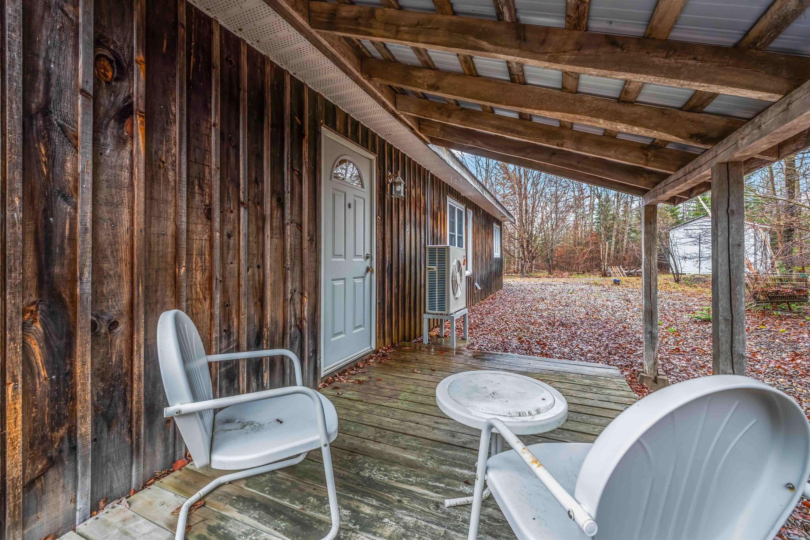 $399,999.00: 3488 Brow of Mountain Road, West Black Rock