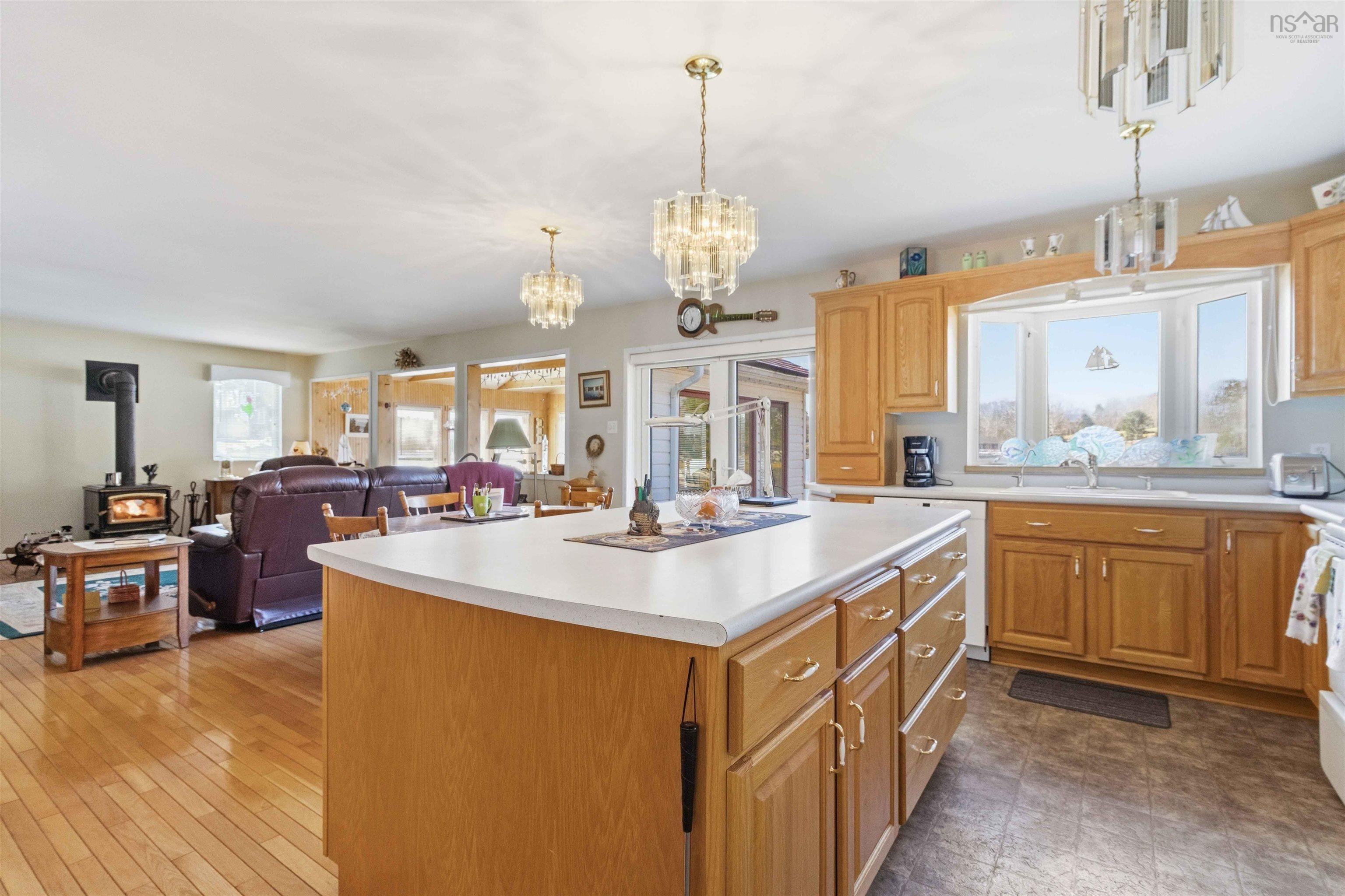 $799,900.00: 50 Narrows Basin Road, Martins River