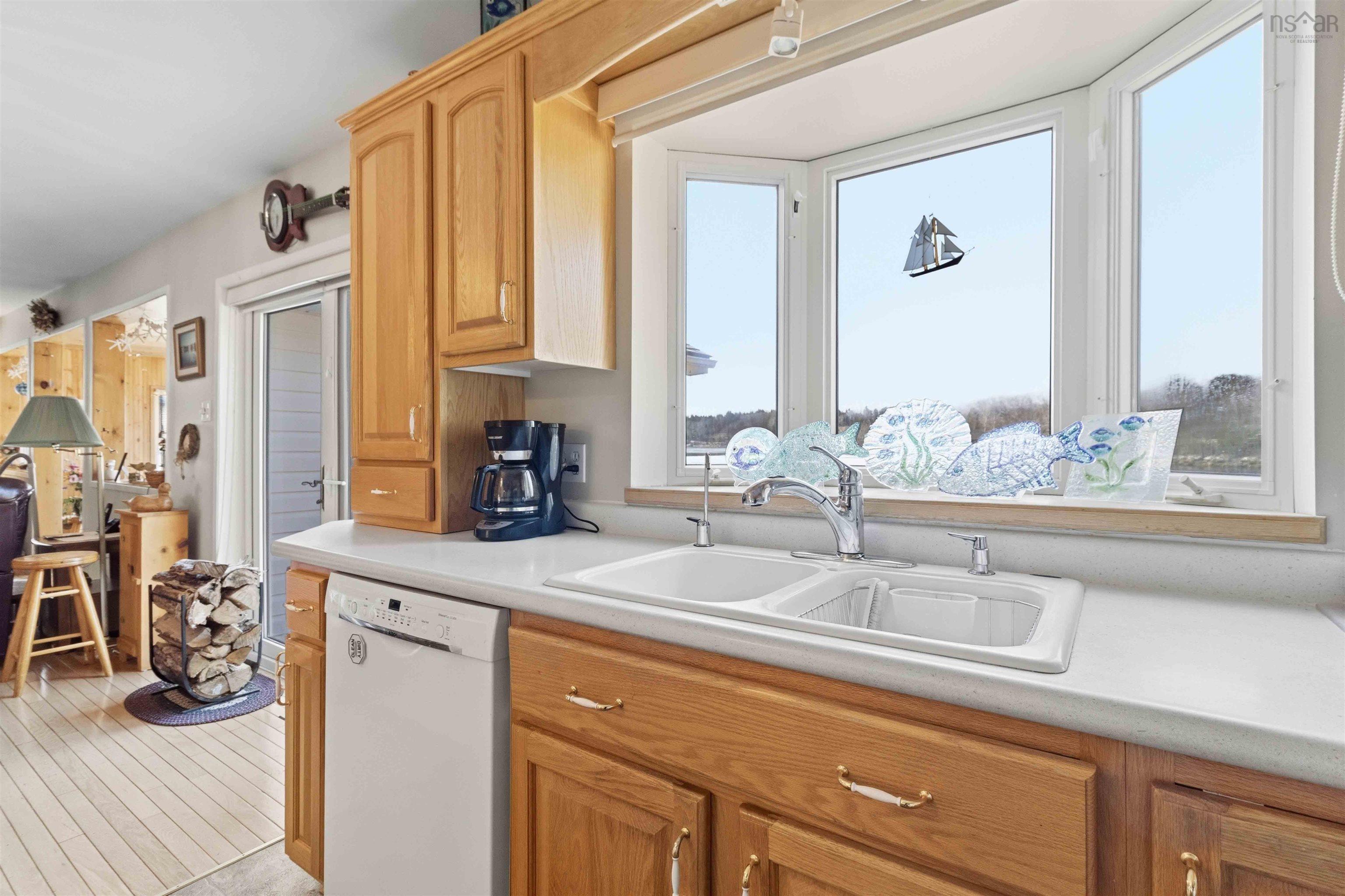 $799,900.00: 50 Narrows Basin Road, Martins River