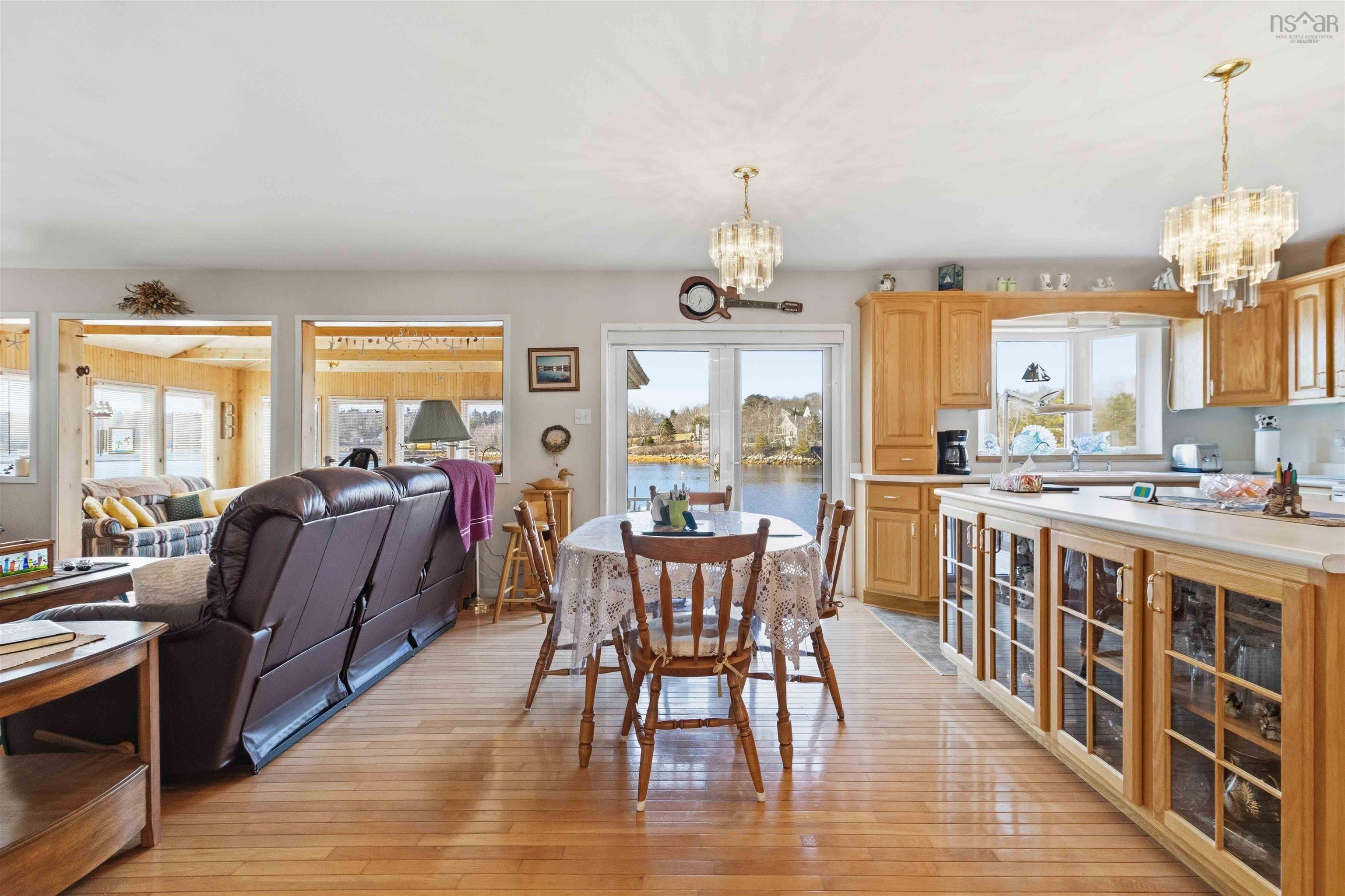 $799,900.00: 50 Narrows Basin Road, Martins River