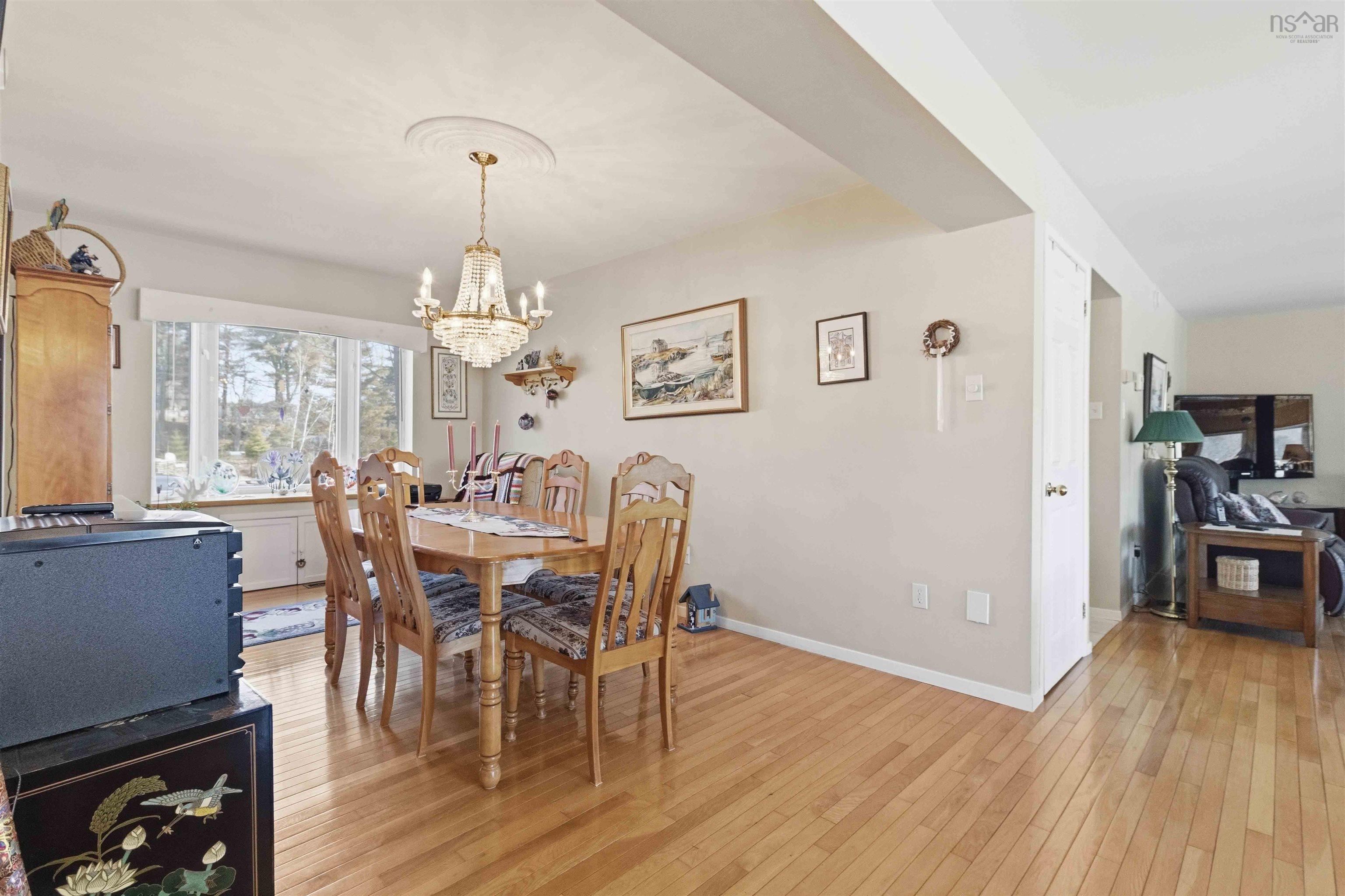 $799,900.00: 50 Narrows Basin Road, Martins River
