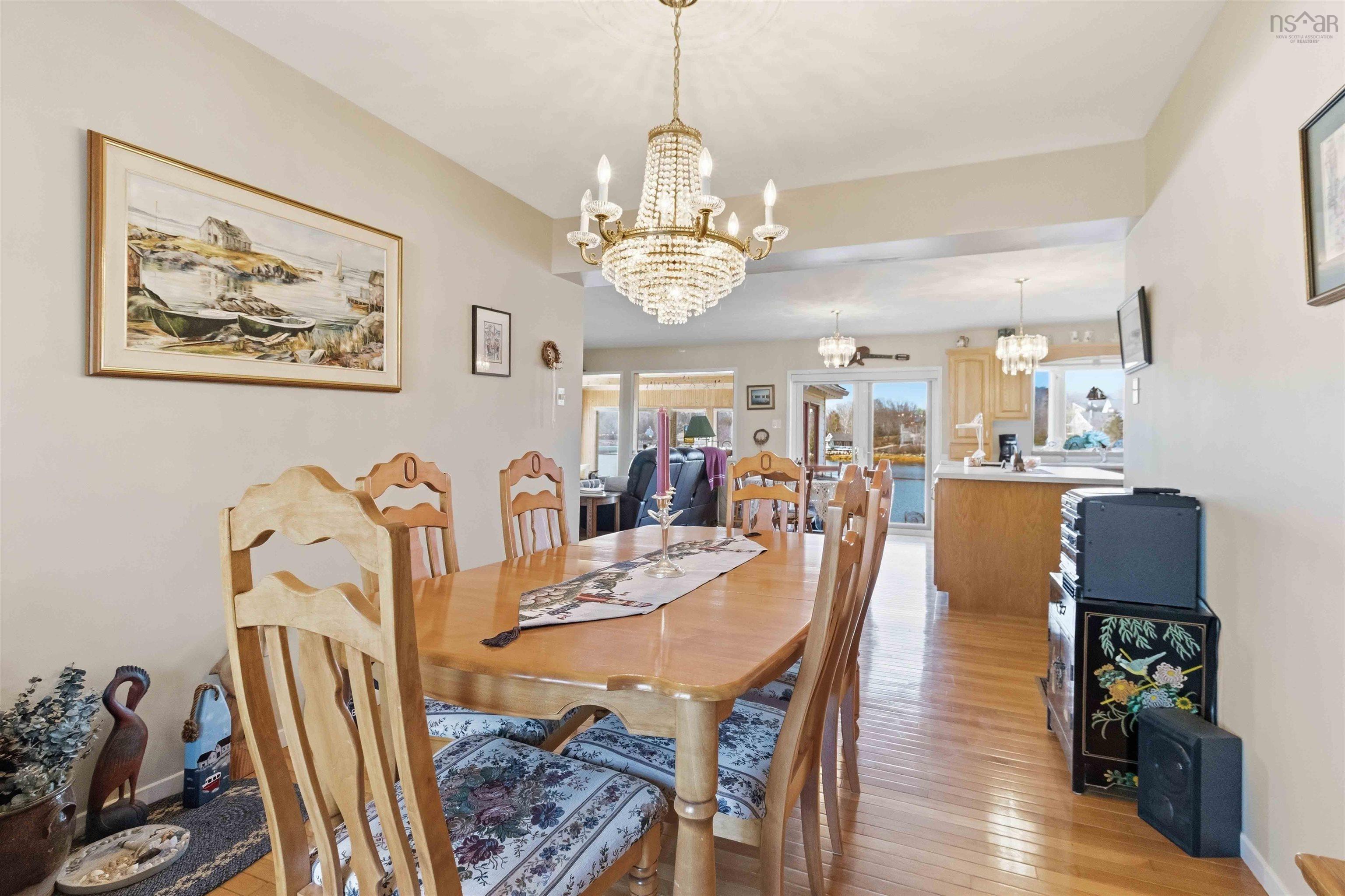 $799,900.00: 50 Narrows Basin Road, Martins River