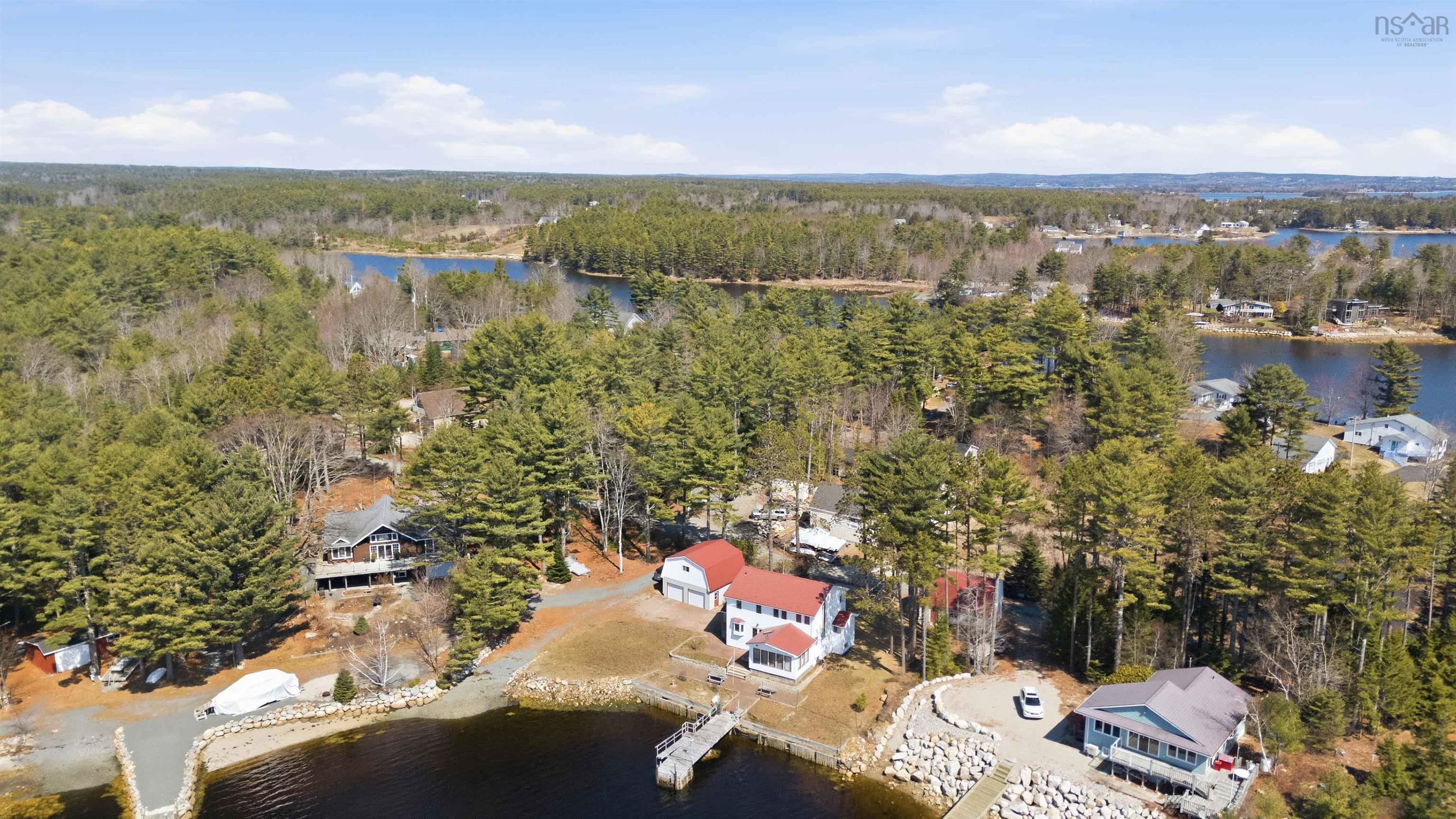 $799,900.00: 50 Narrows Basin Road, Martins River