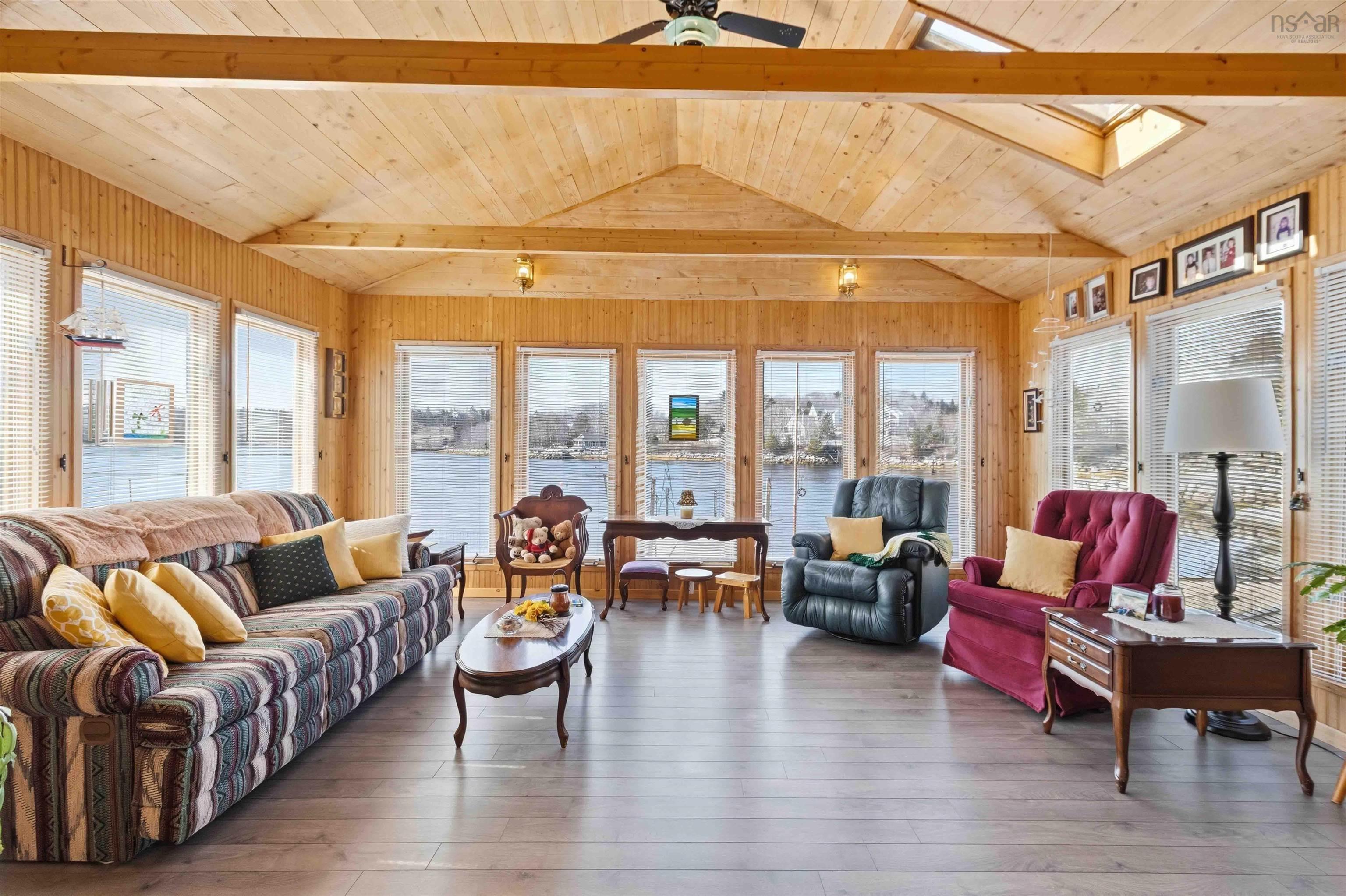 $799,900.00: 50 Narrows Basin Road, Martins River