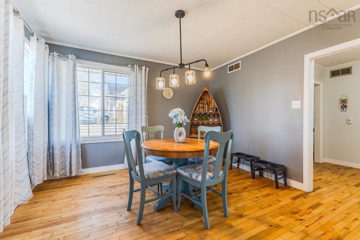 $307,500.00: 56 Regent Street, Amherst