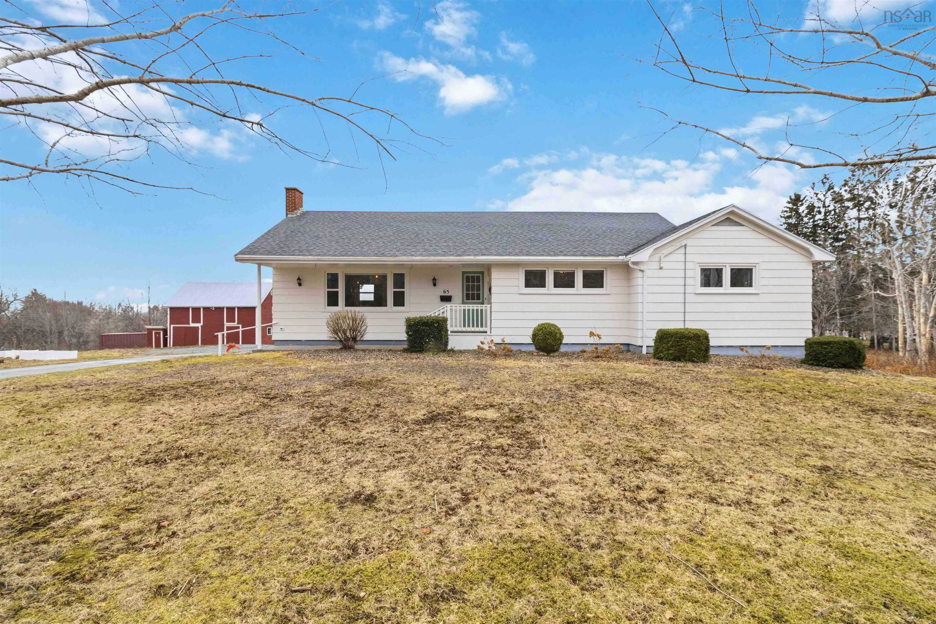 $475,000.00: 65 Back Road, Broad Cove