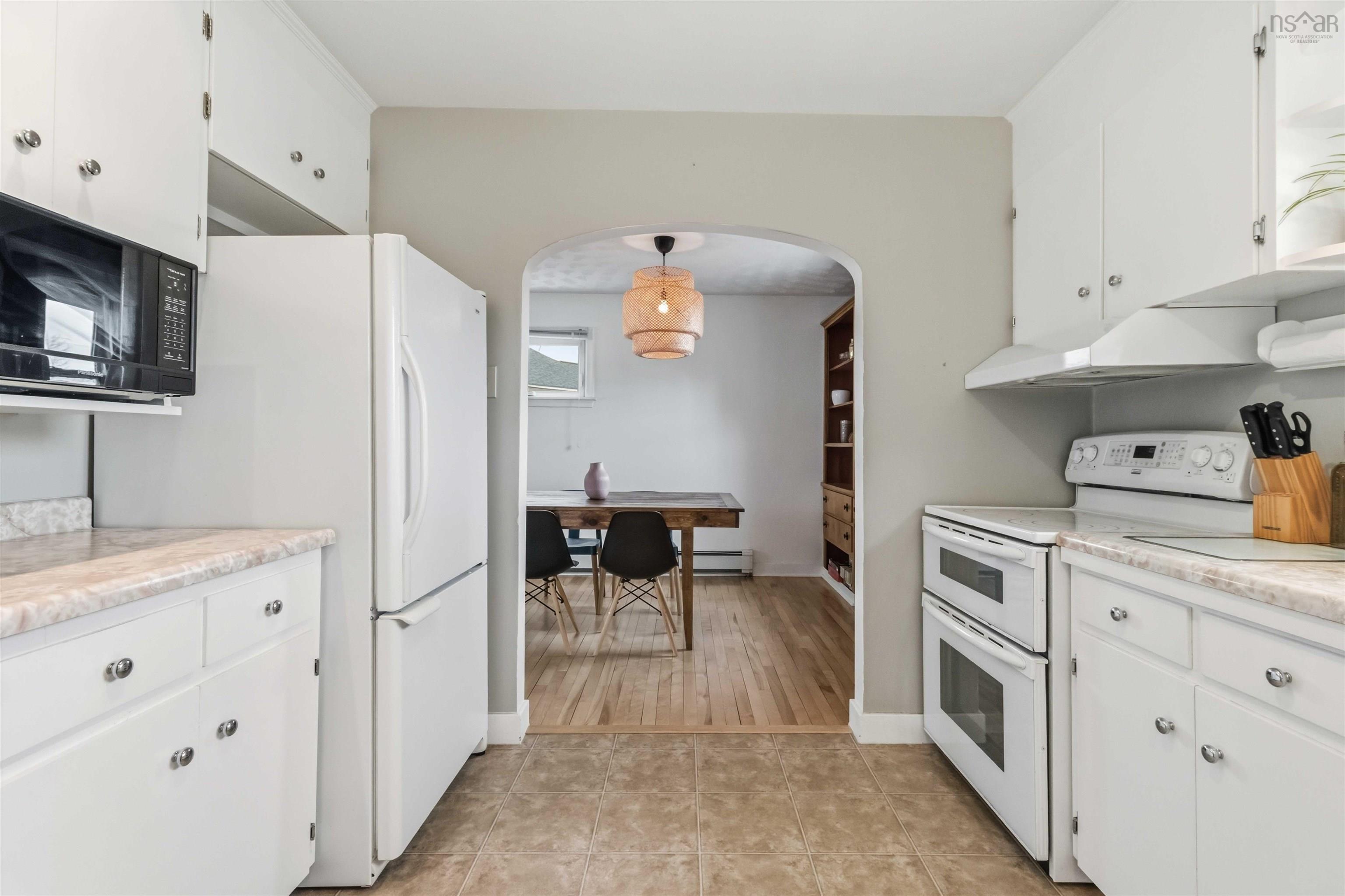 $475,000.00: 65 Back Road, Broad Cove