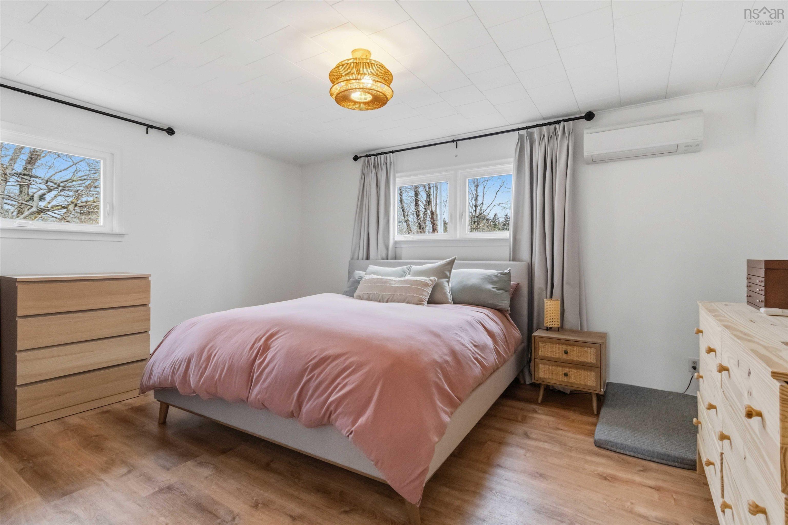 $475,000.00: 65 Back Road, Broad Cove