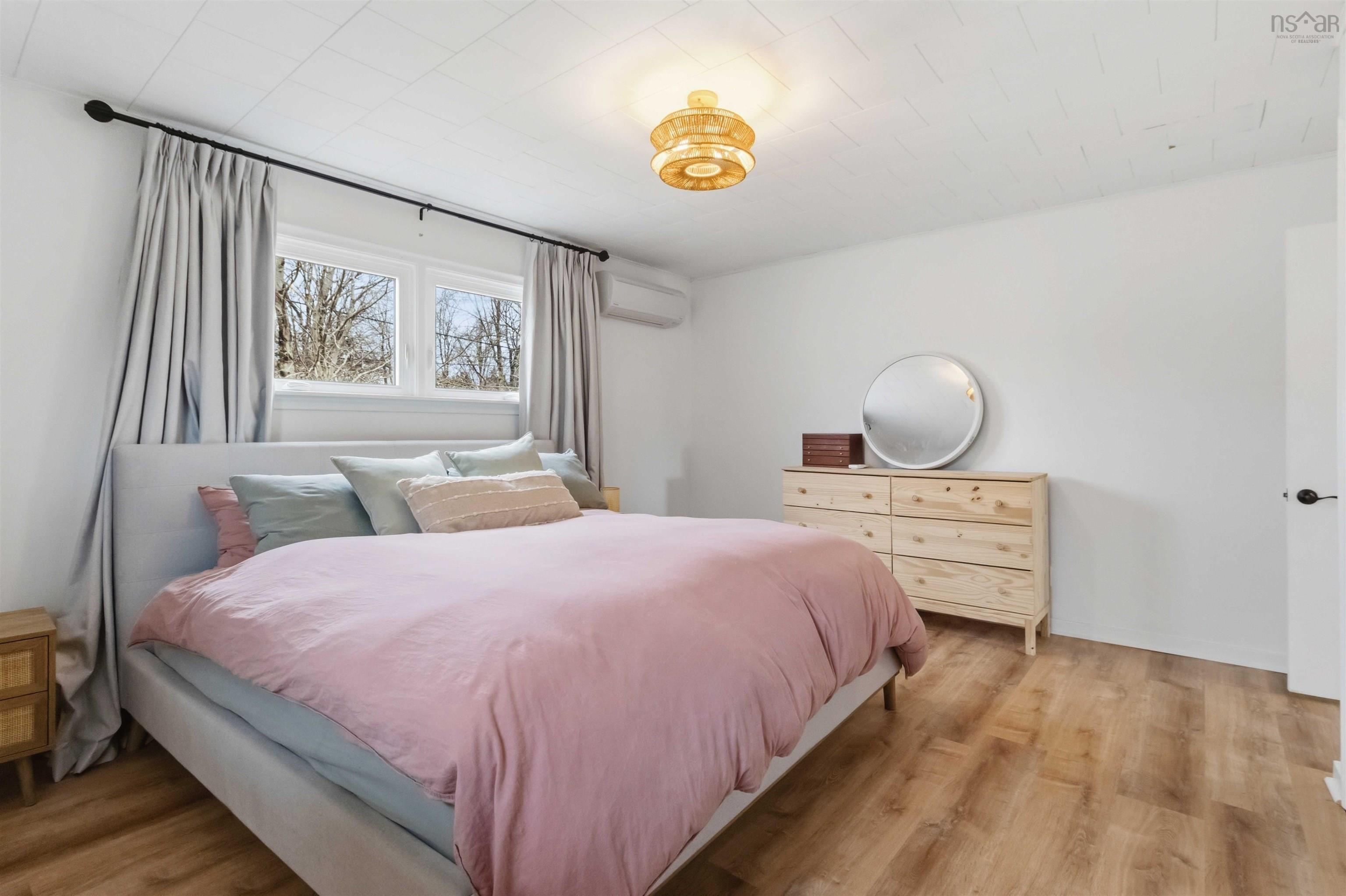 $475,000.00: 65 Back Road, Broad Cove