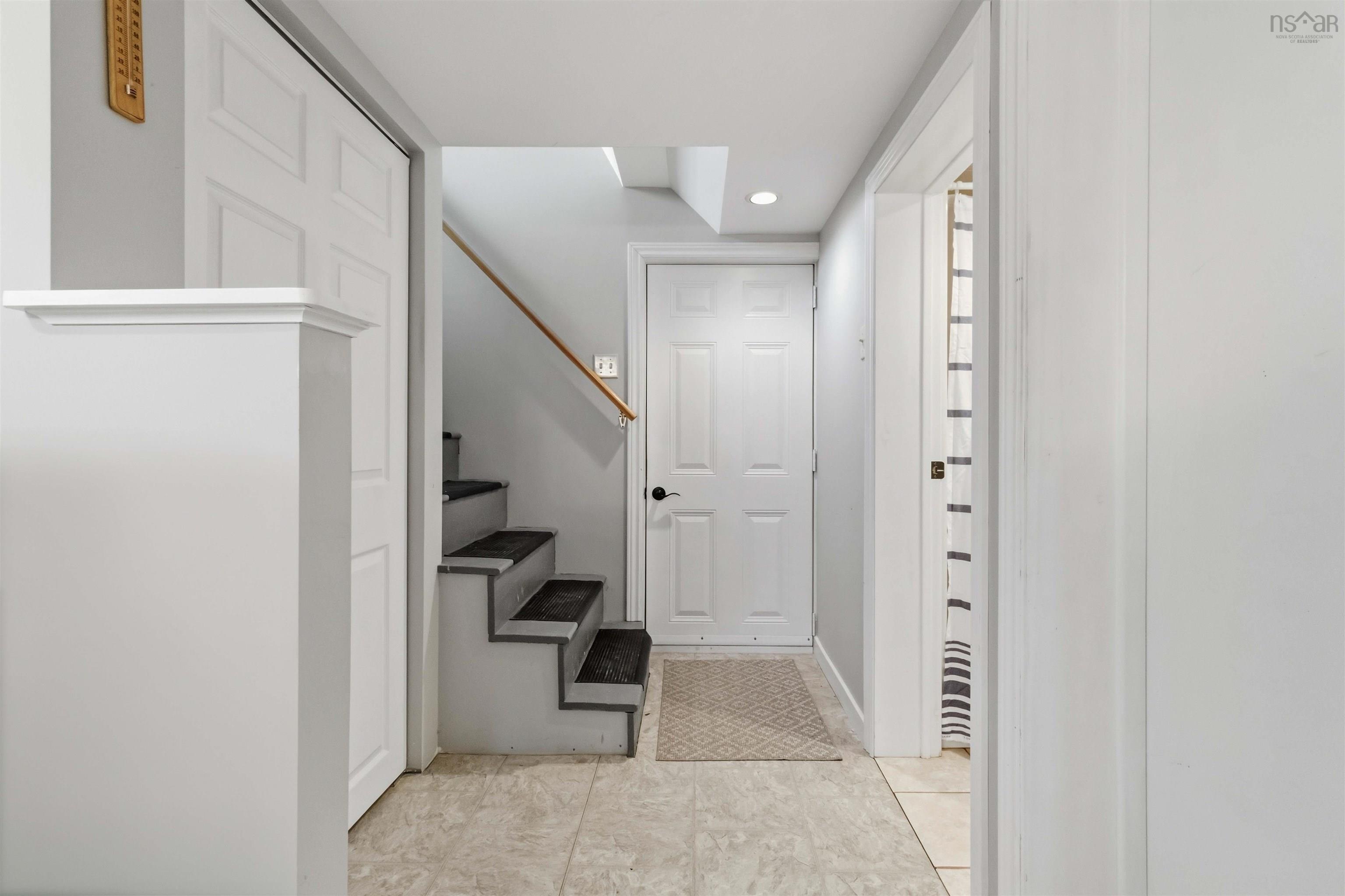 $475,000.00: 65 Back Road, Broad Cove