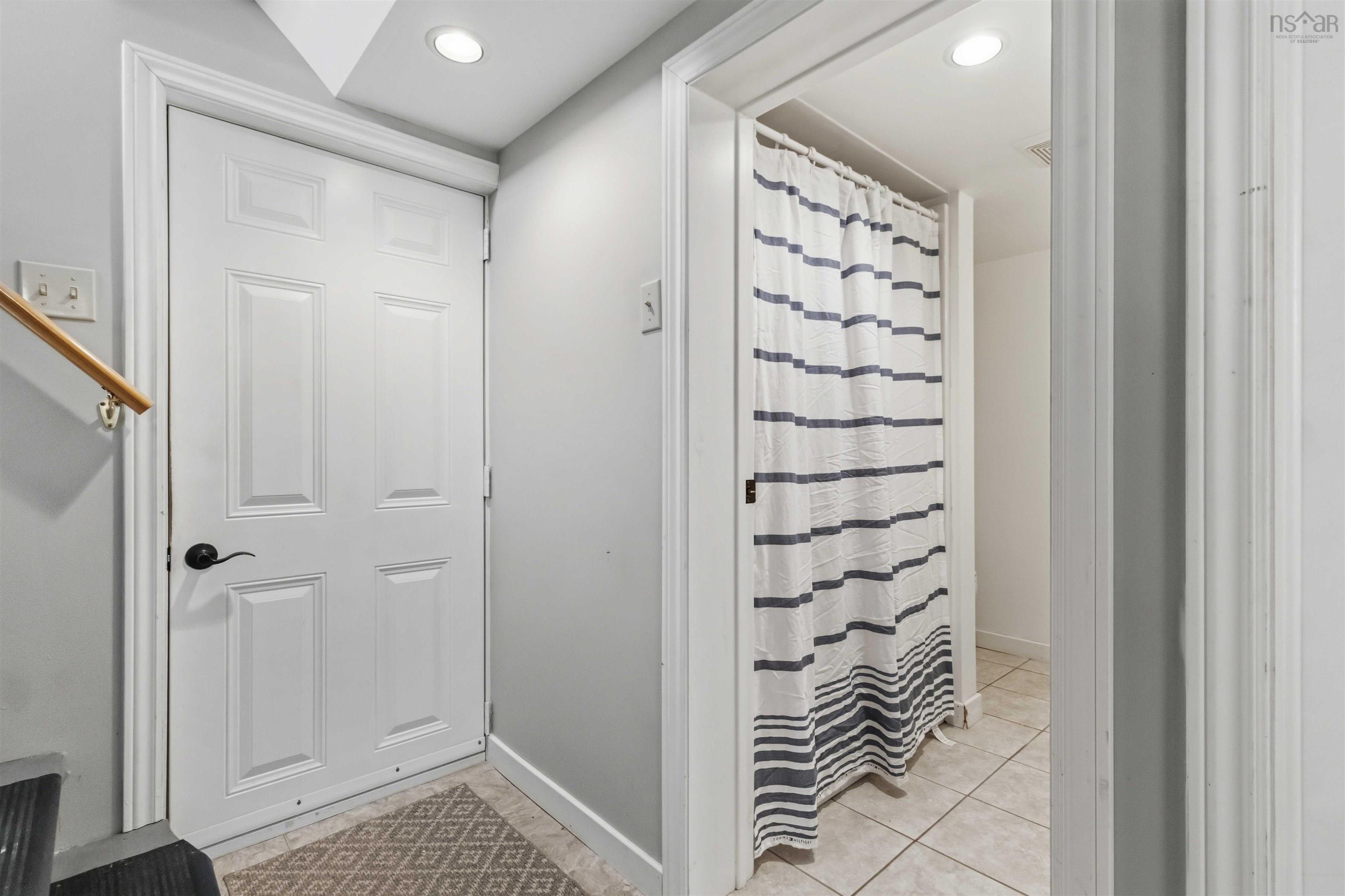 $475,000.00: 65 Back Road, Broad Cove