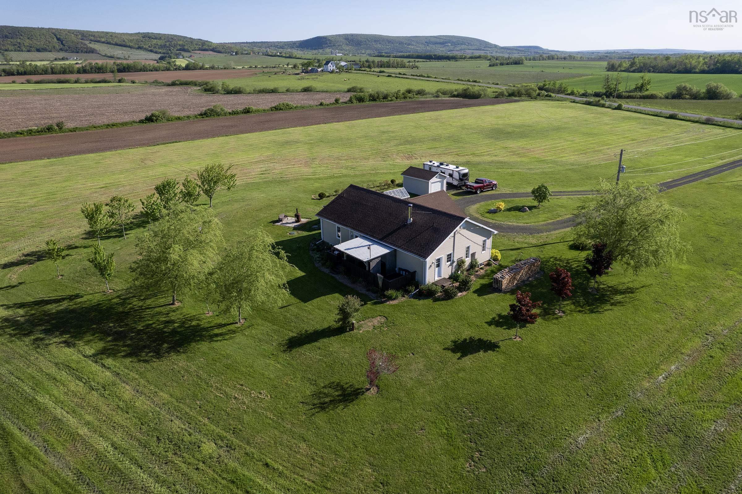 $525,000.00: 509 Fitch Road, Lawrencetown