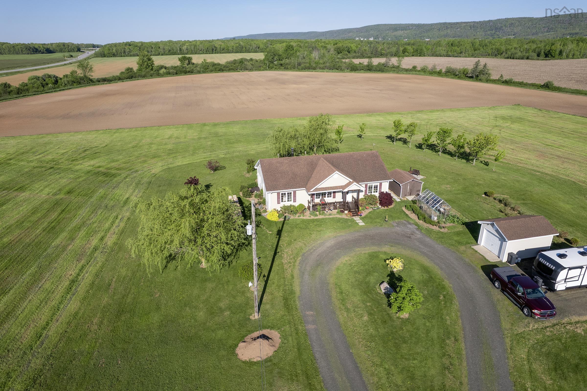 $525,000.00: 509 Fitch Road, Lawrencetown