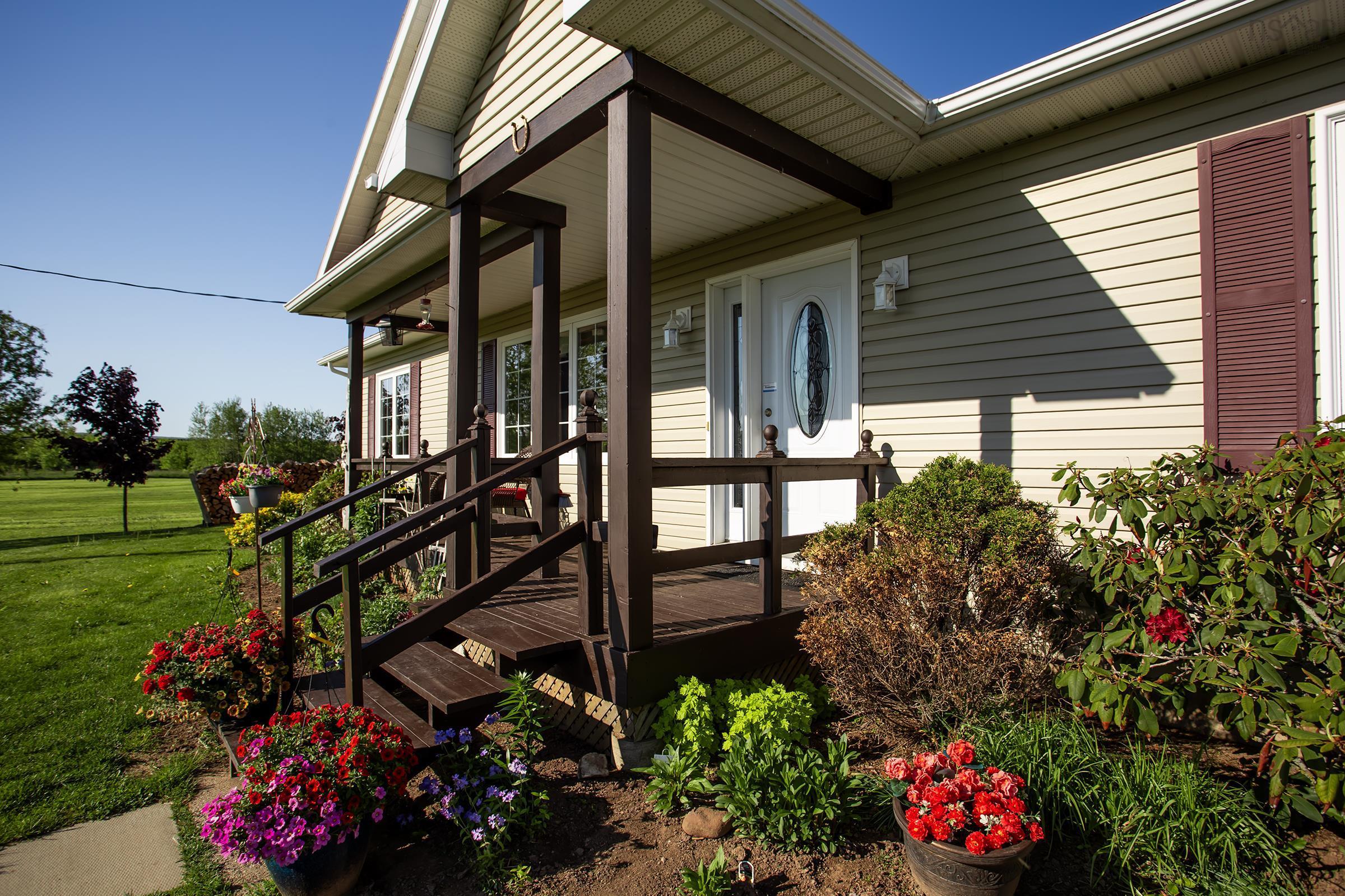 $525,000.00: 509 Fitch Road, Lawrencetown