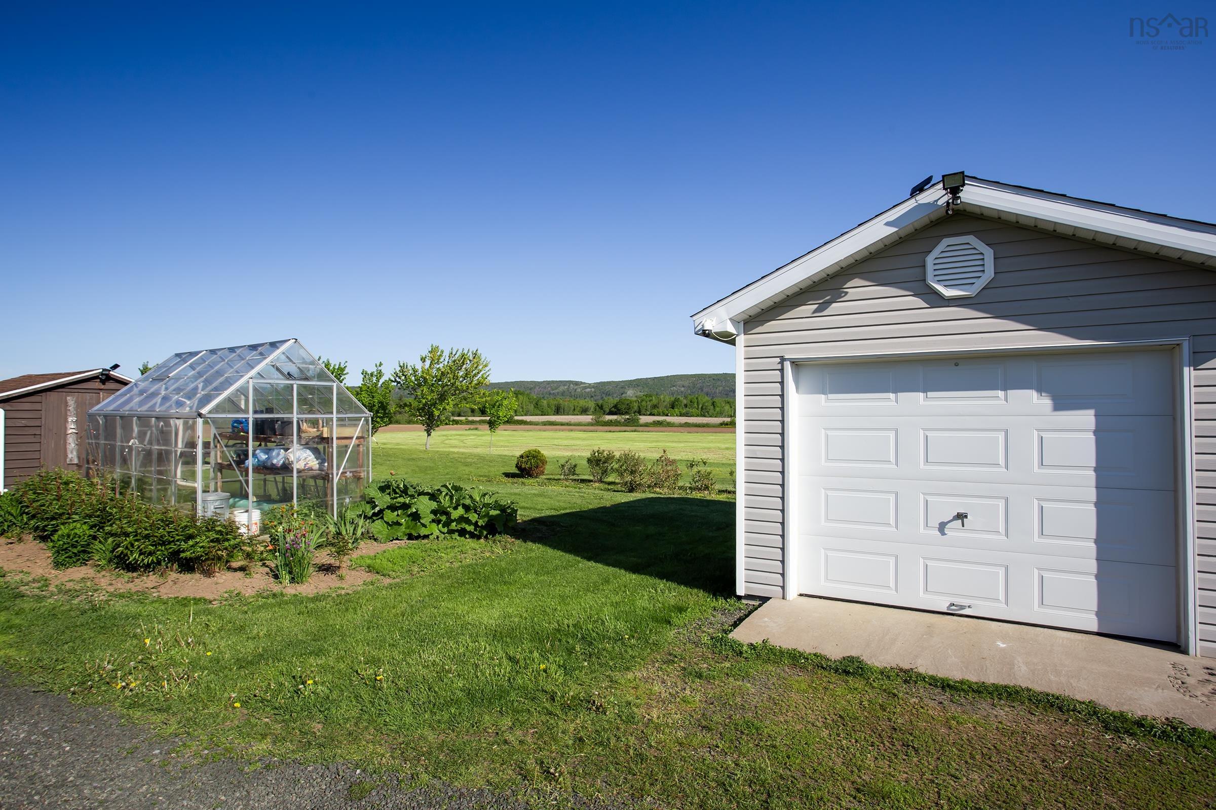 $525,000.00: 509 Fitch Road, Lawrencetown