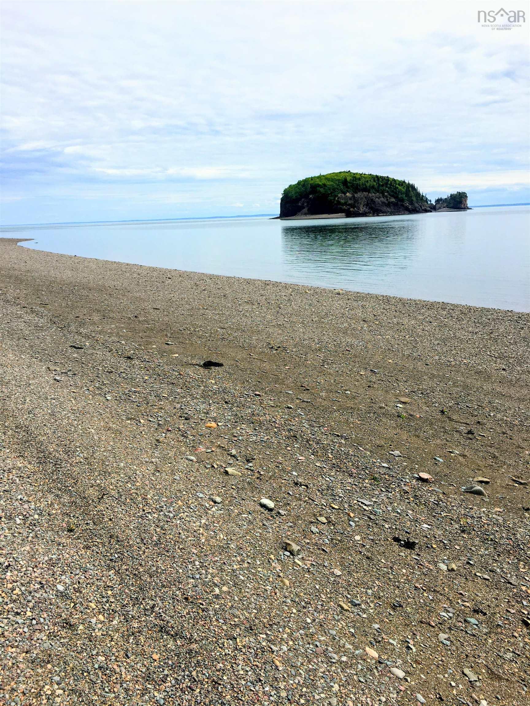 $529,900.00: 72 Spring Tide Lane, Two Islands