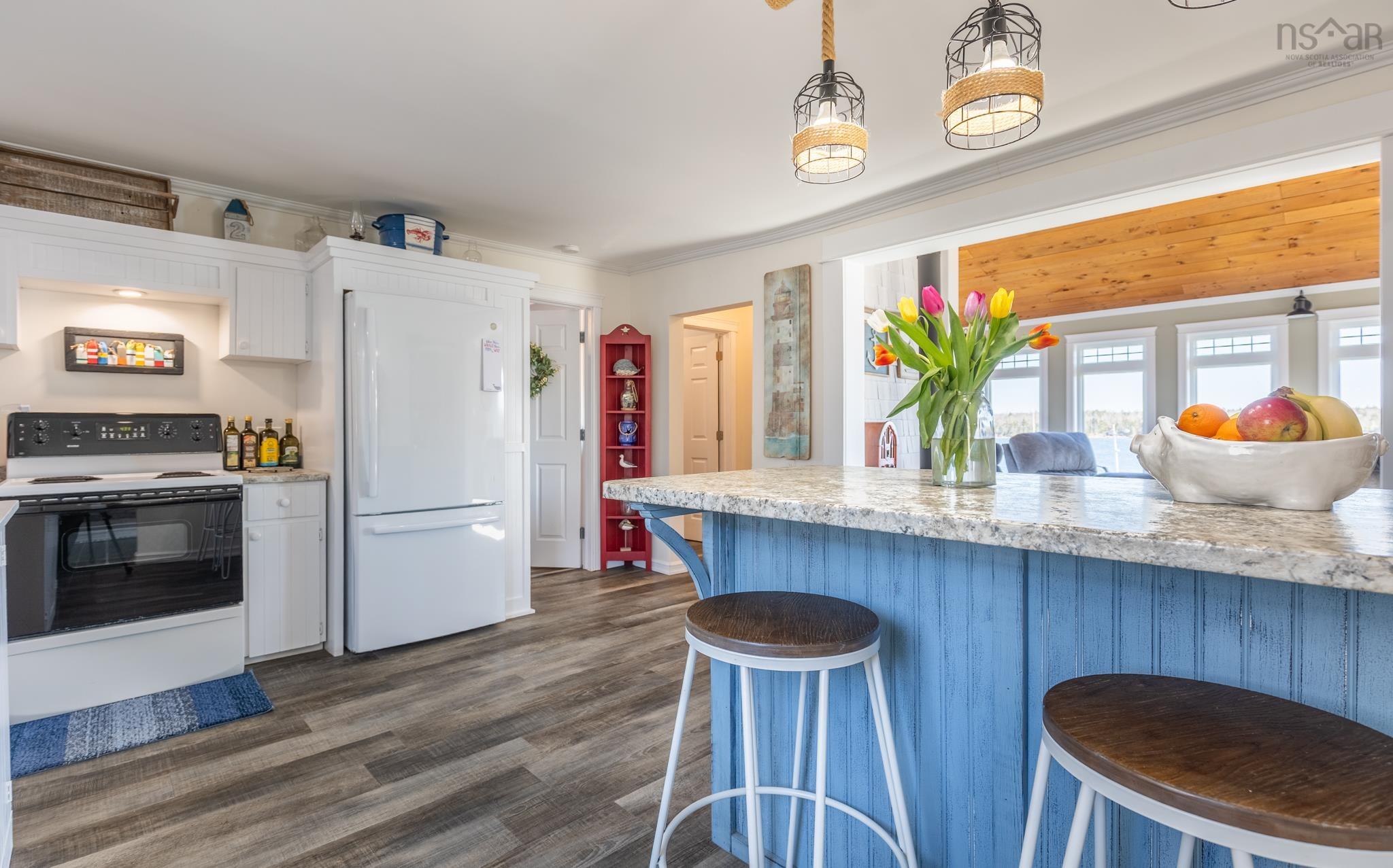 $529,000.00: 5 Highway 308, Morris Island