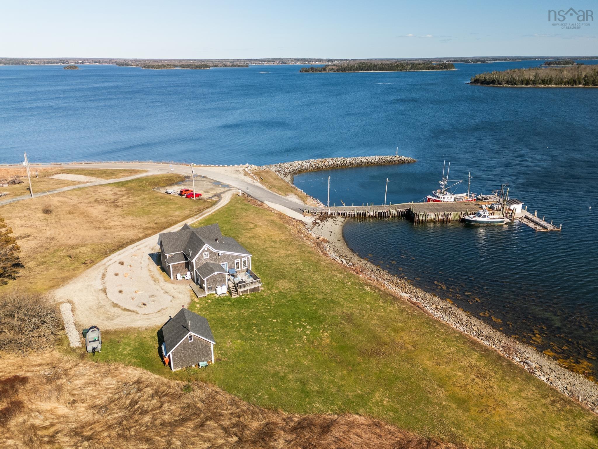 $529,000.00: 5 Highway 308, Morris Island