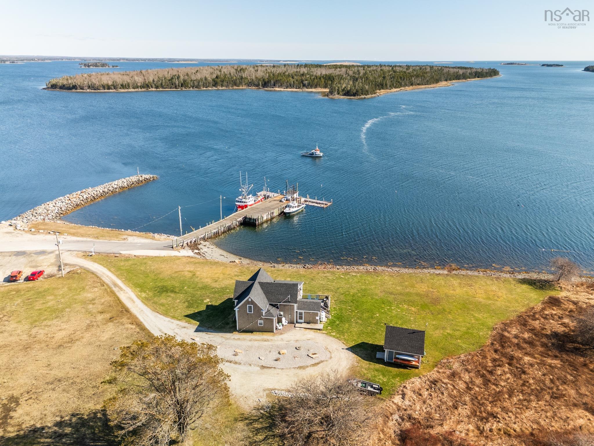 $529,000.00: 5 Highway 308, Morris Island