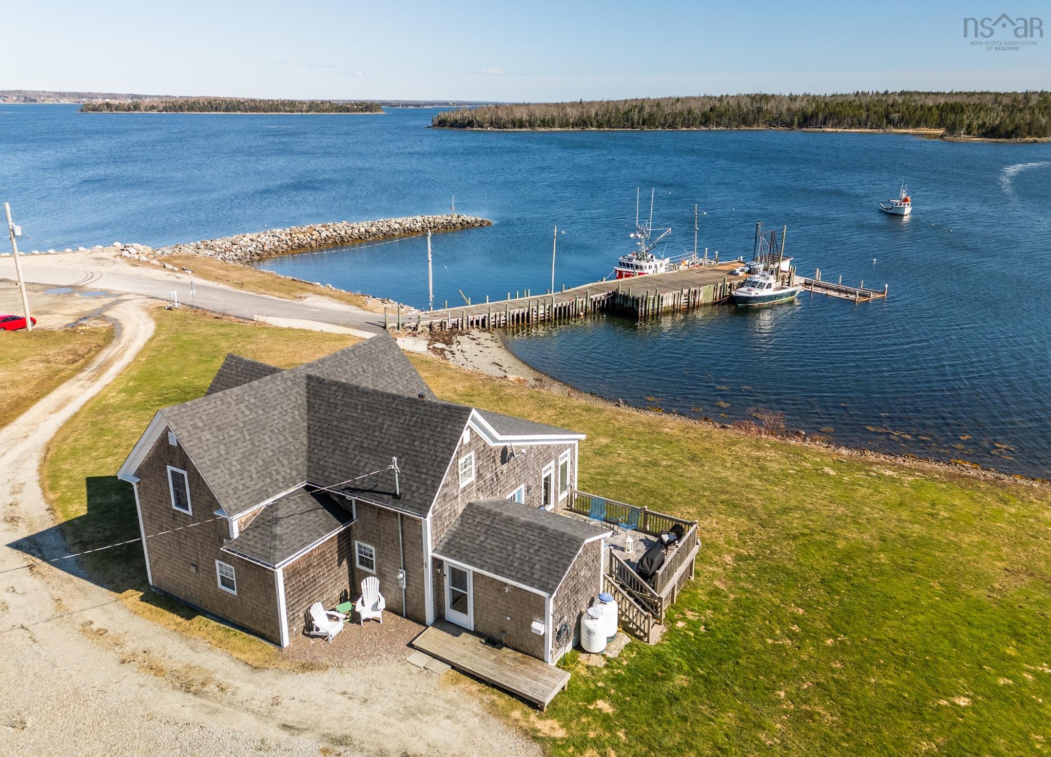$529,000.00: 5 Highway 308, Morris Island