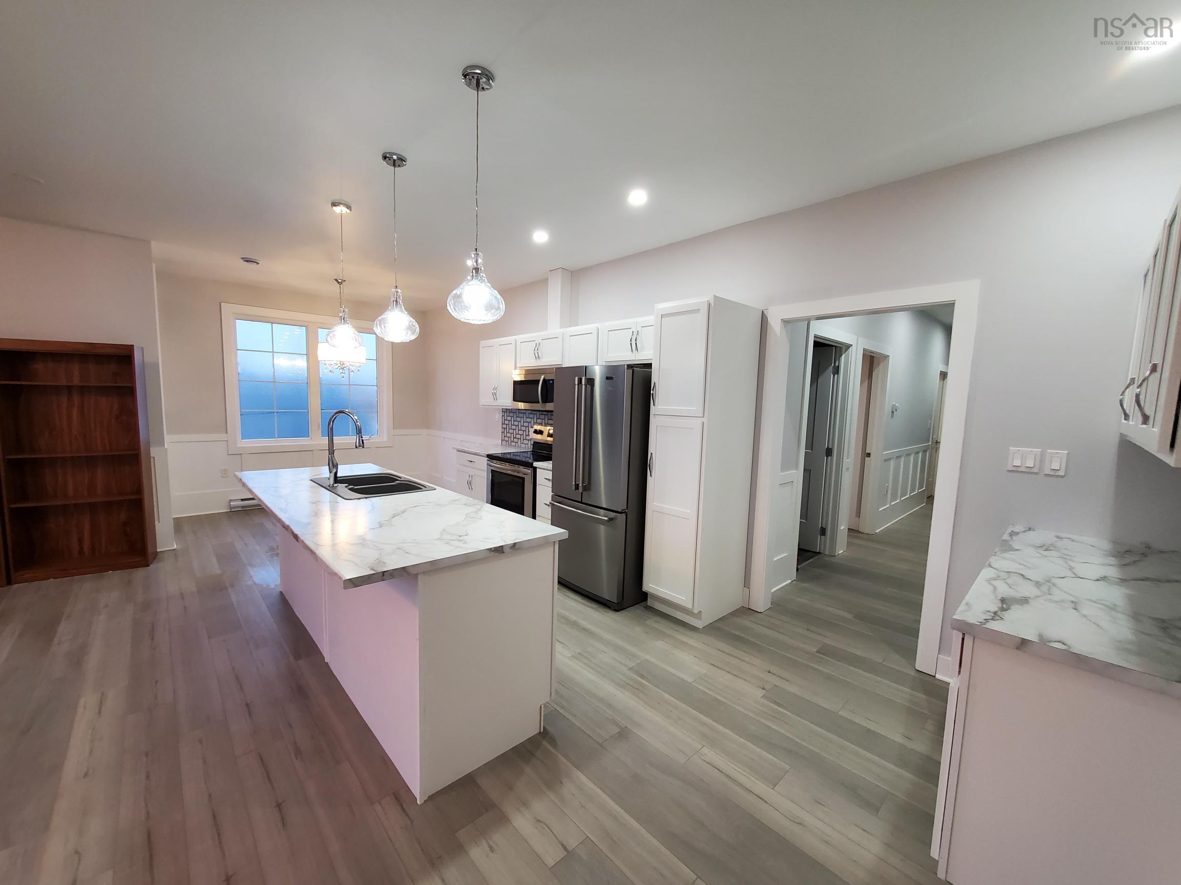 $2,890,000.00: 15482 Cabot Trail, Chéticamp