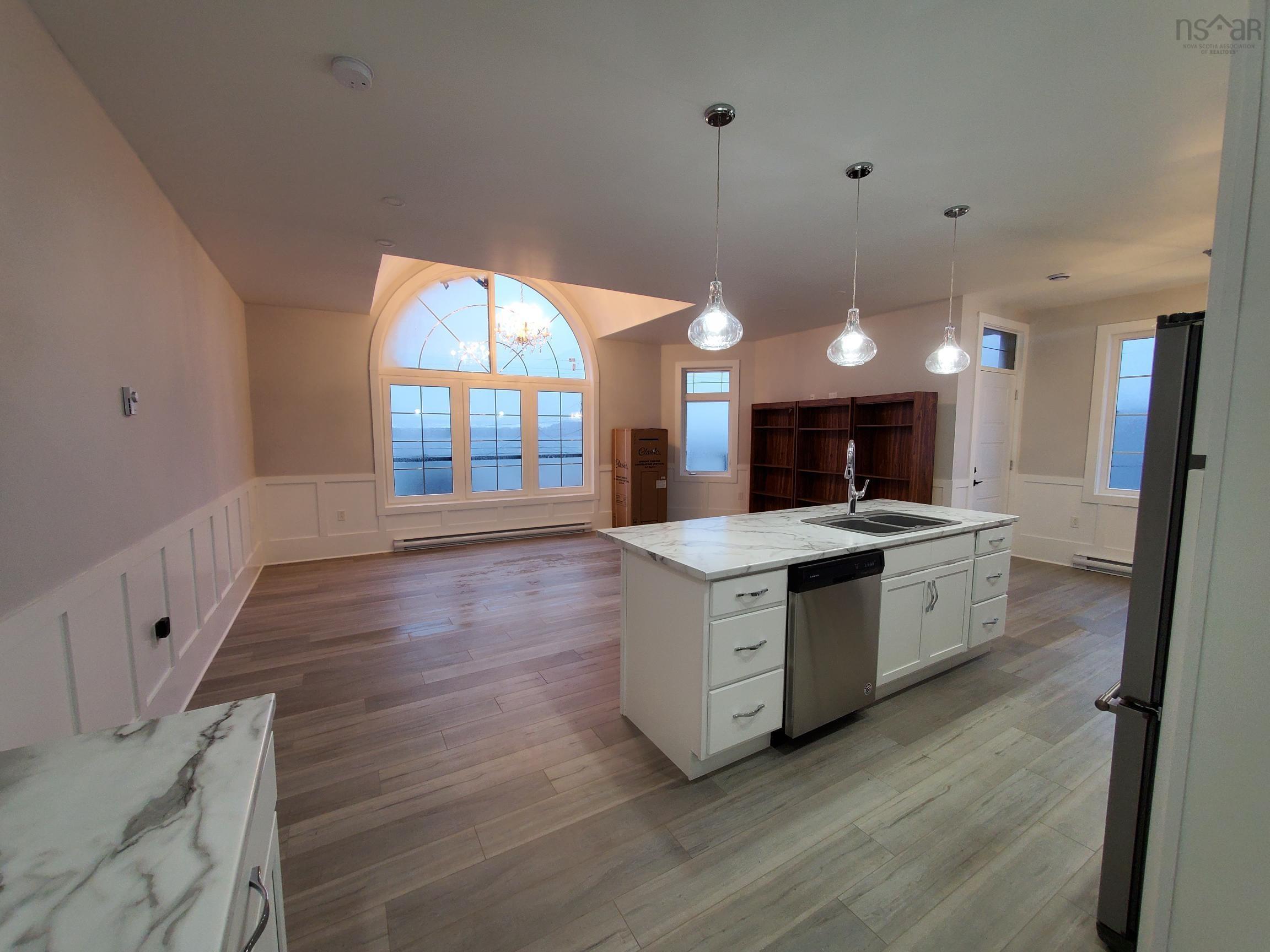 $2,890,000.00: 15482 Cabot Trail, Chéticamp