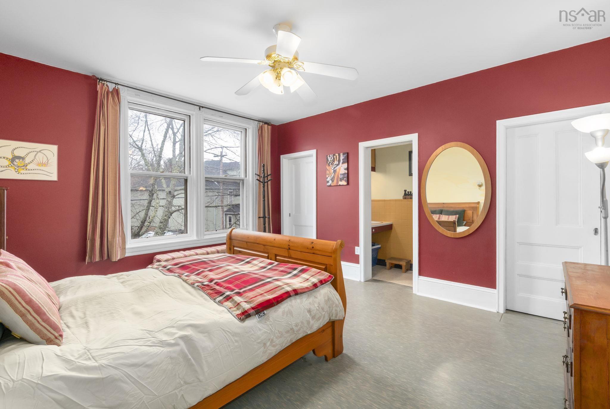 $549,000.00: 304 Clifton Avenue, Windsor