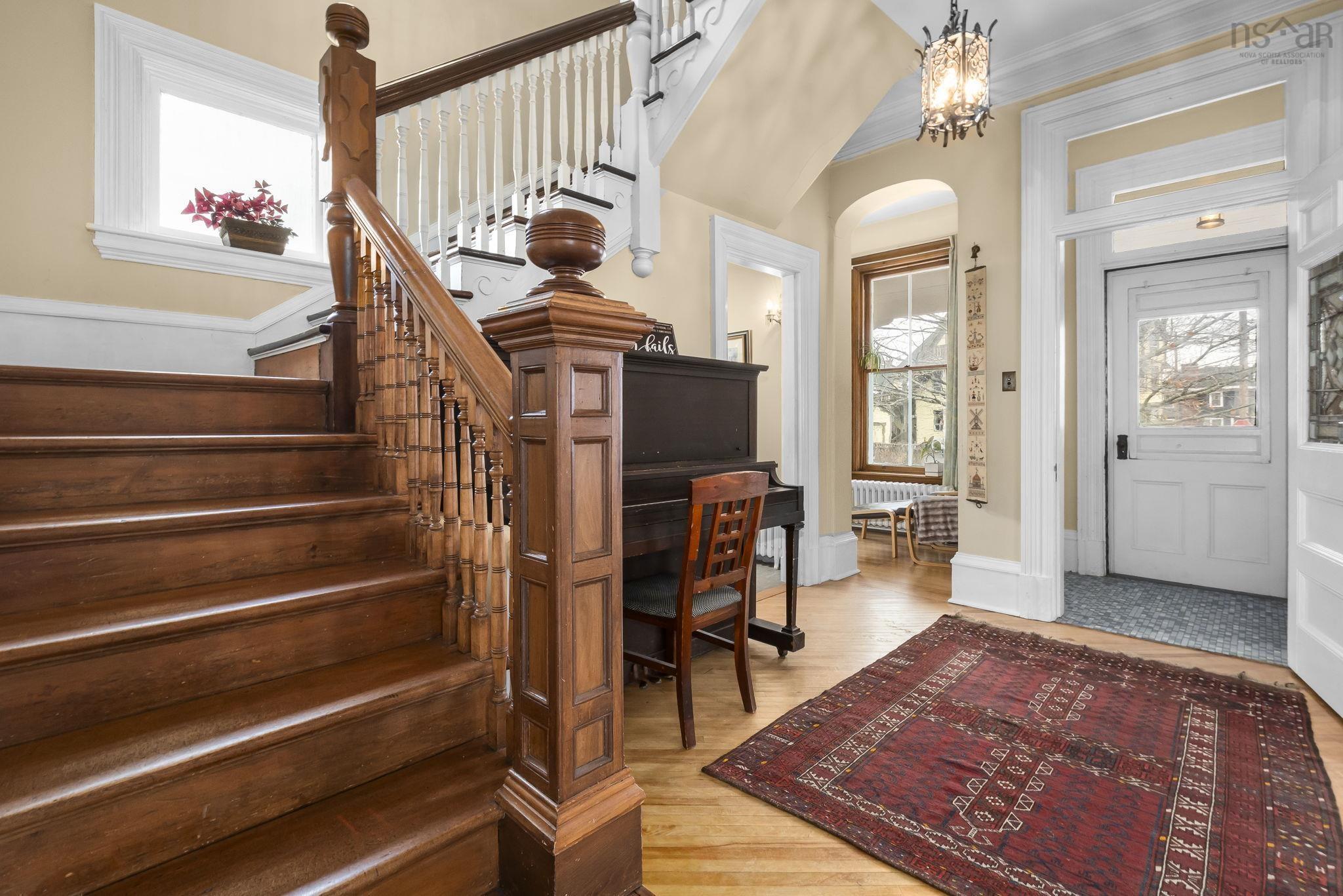 $549,000.00: 304 Clifton Avenue, Windsor